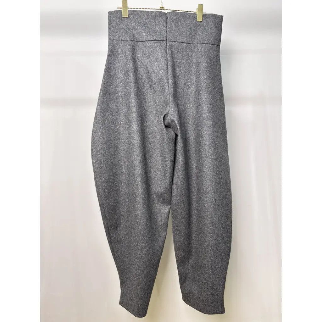 Yves Saint Laurent Yves Saint Laurent Runway High-Waisted Wool Tapered Pants Size 27" / US 4 / IT 40 - 5 Thumbnail