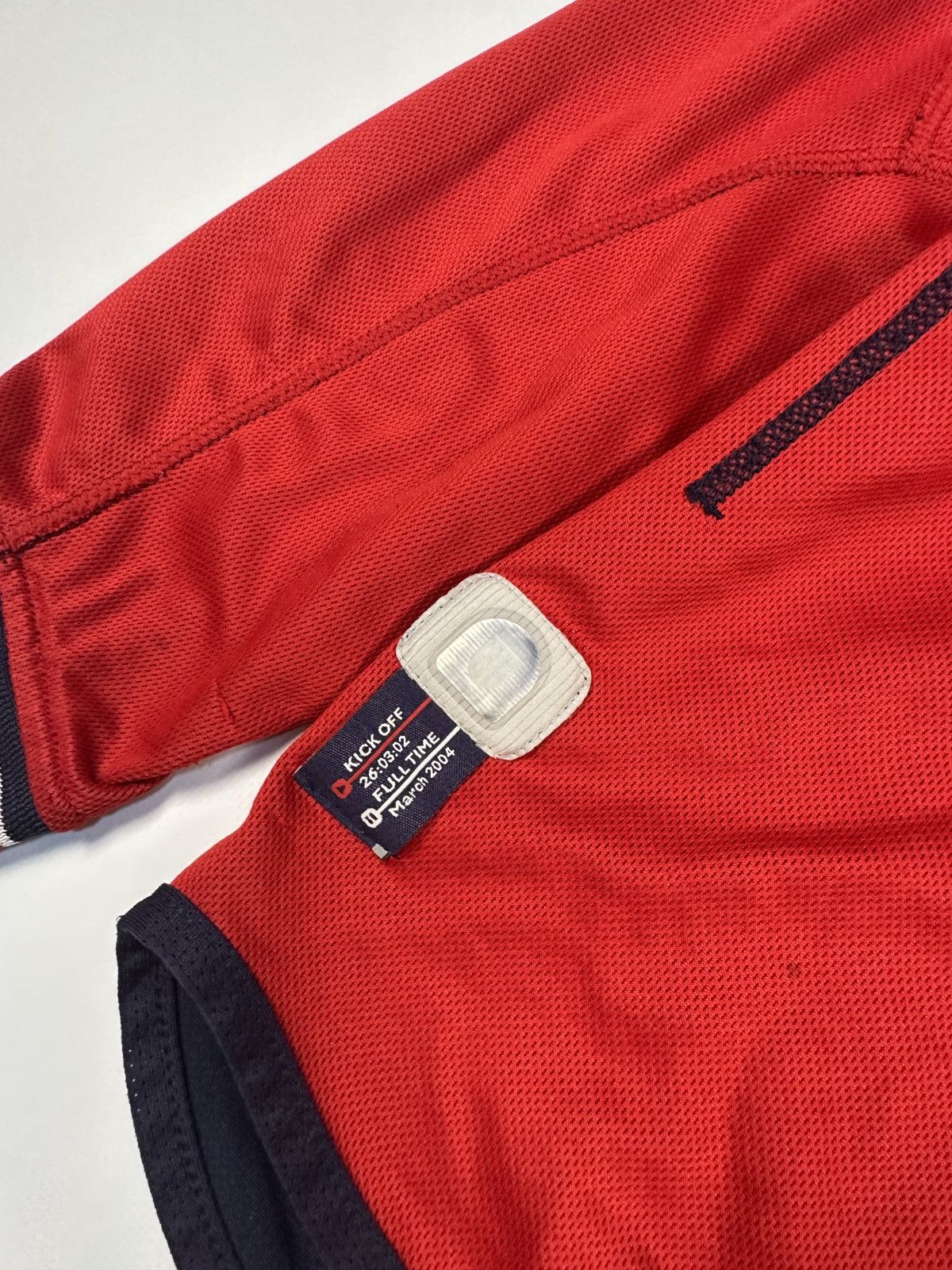 Umbro Vintage Umbro England Soccer Jersey Blokecore Rare Style VTg Size US S / EU 44-46 / 1 - 3 Thumbnail