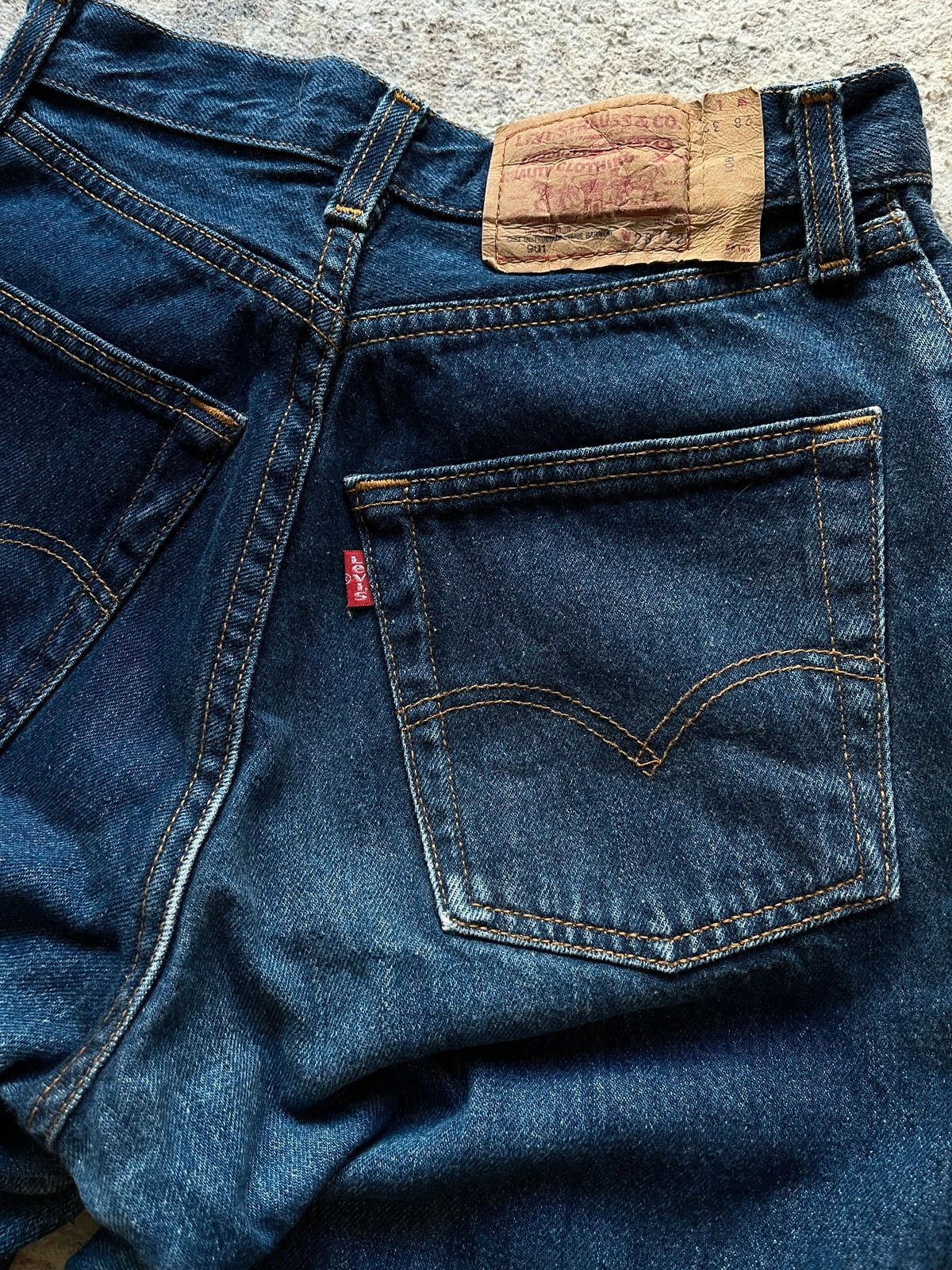 Levi's Levi’s 901 Women Sz W 28 L 32 Made in Spain Vintage 1994 Size 28" / US 6 / IT 42 - 15 Thumbnail