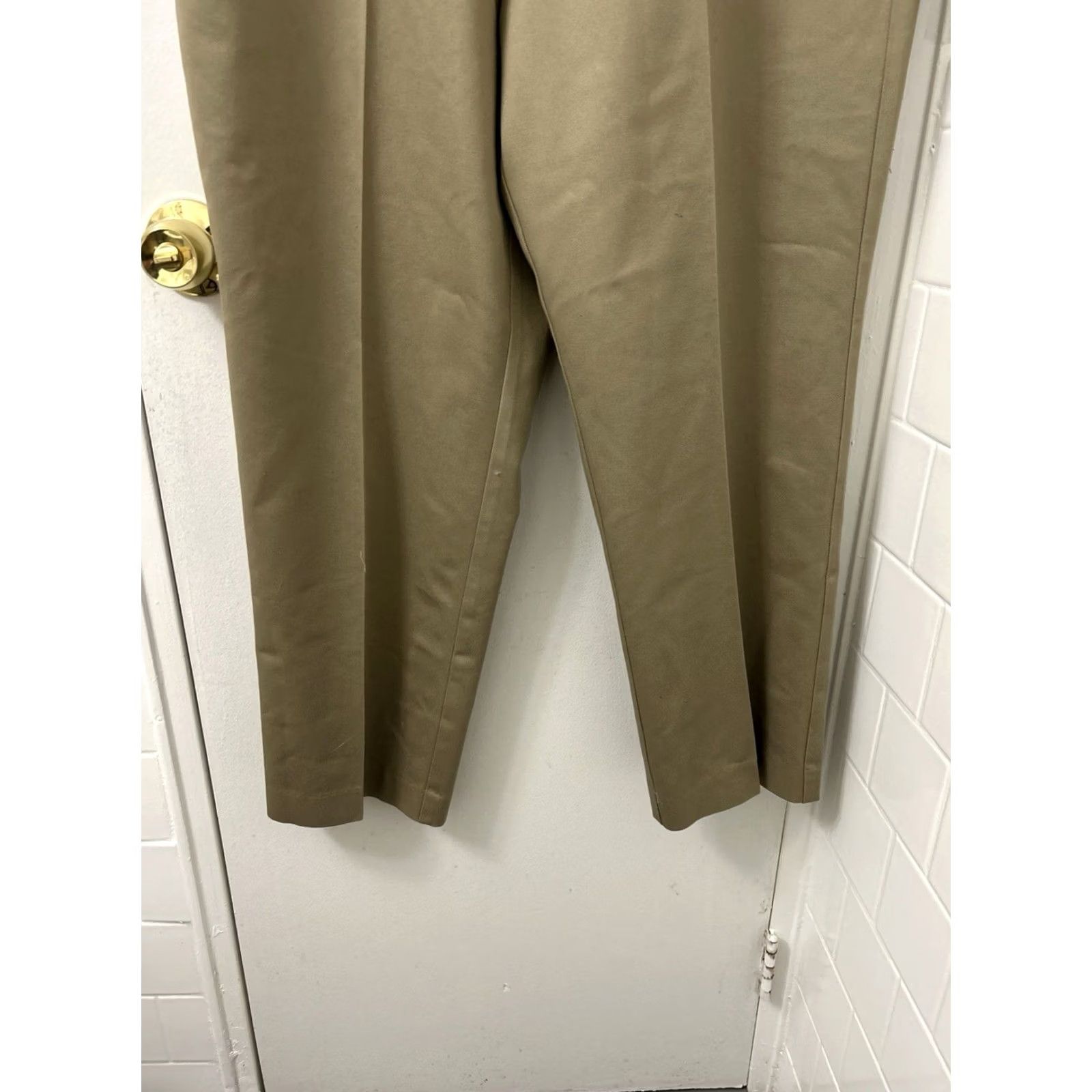 Dockers DOCKERS Premium Pants Mens 38x29 Khaki Tan D4 Relaxed Flat Front 5-Pocket Never-Iron Beig e Size US 38 / EU 54 - 3 Thumbnail