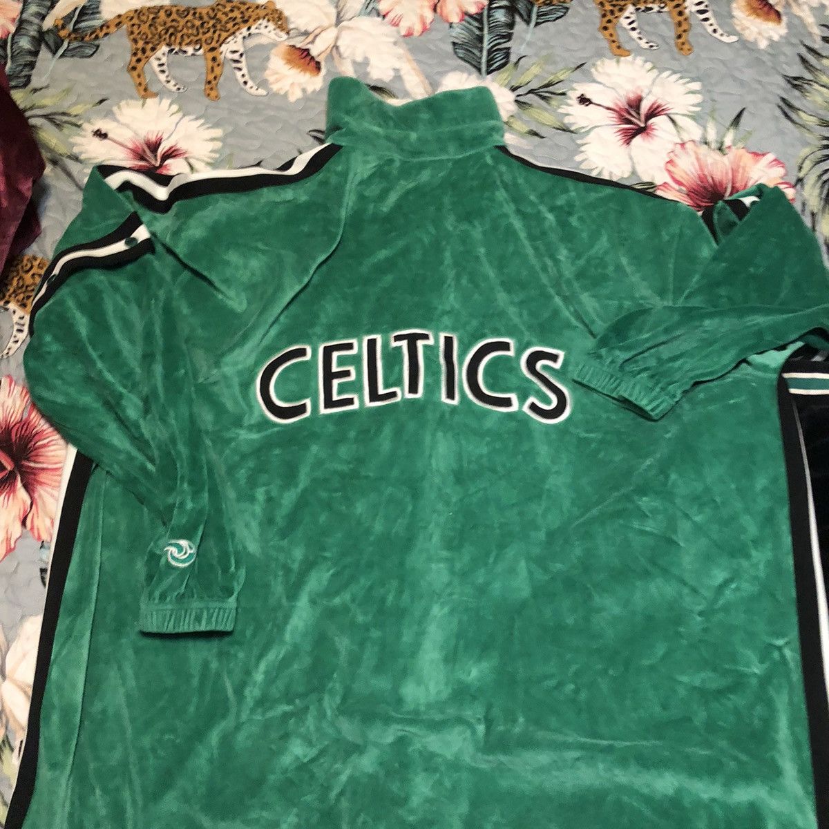 NBA NBA Vintage Warmup Suit Celtics Size US 44 / EU 60 - 6 Thumbnail