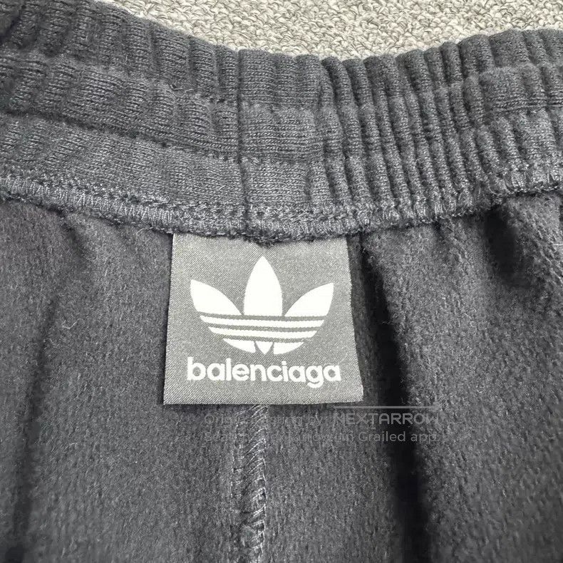 Balenciaga Balenciaga size M Adidas collaboration sports pants Size US 27 - 2 Thumbnail