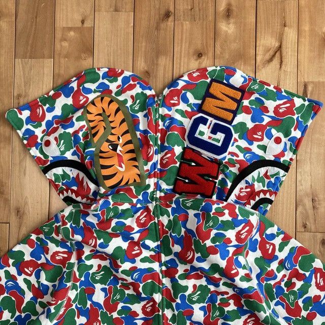 Bape 2024 🔥QINGDAO Store Camo🔥 BAPE shark full zip hoodie APE Size US L / EU 52-54 / 3 - 2 Thumbnail