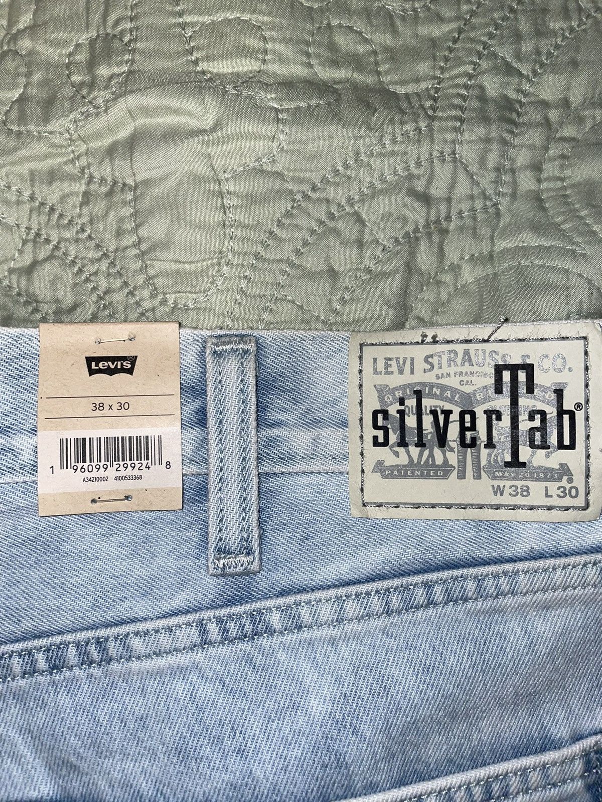 Levi's Levi’s Silvertab Loose Jeans Light Wash Brand New 38x30 Size US 38 / EU 54 - 3 Thumbnail