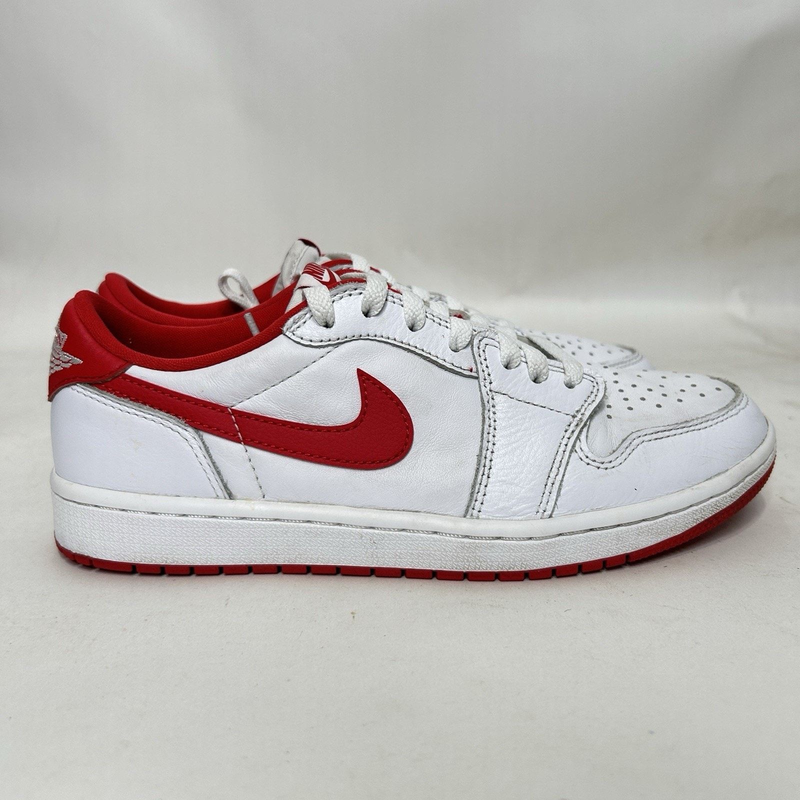 Jordan Brand Nike Air Jordan 1 Retro Low OG “University Red White” Size US 8.5 / EU 41-42 - 4 Thumbnail