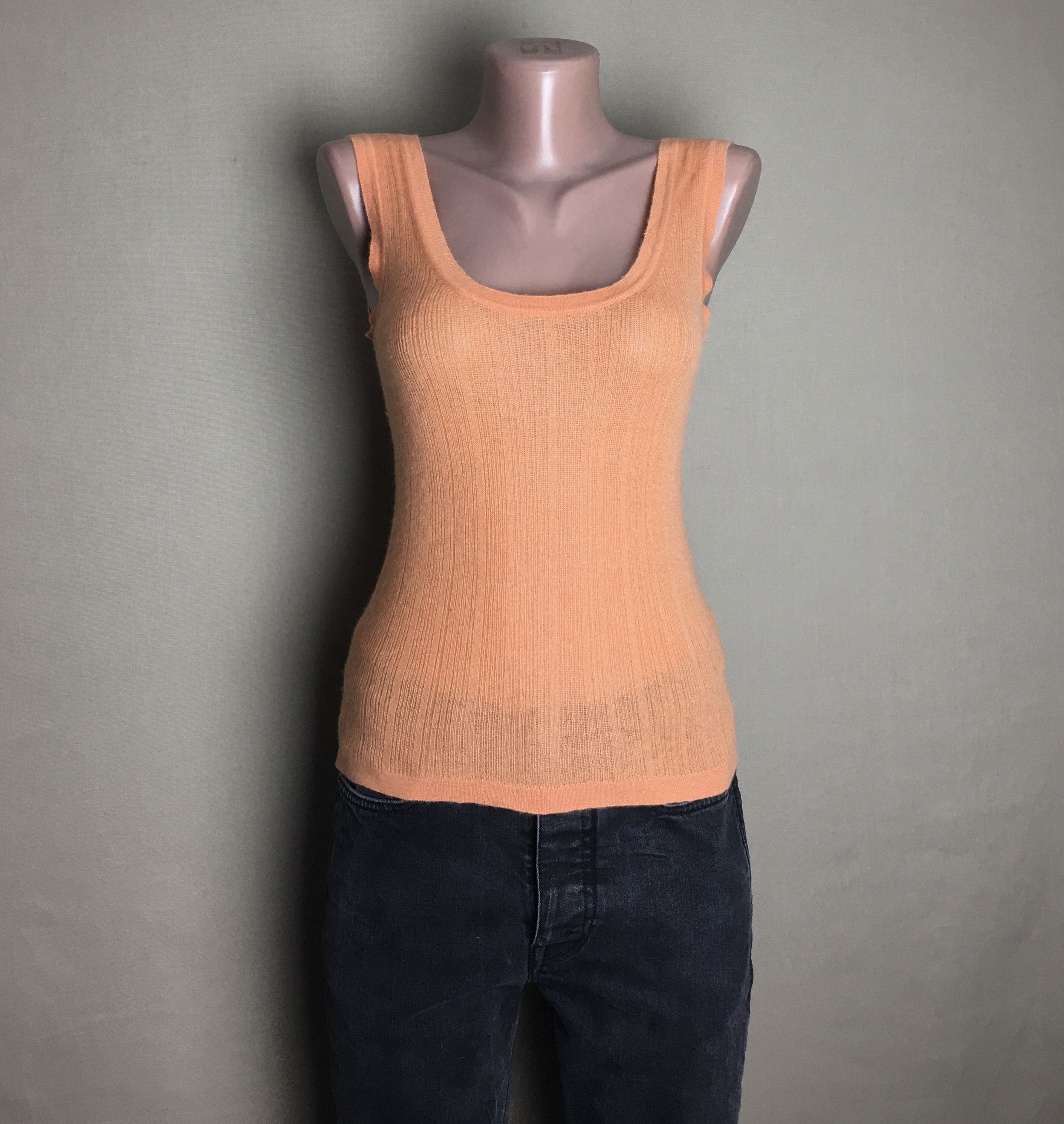 Iris von Arnim Iris von Arnim Cashmere Sleeveless Top Sweater Size M Size M / US 6-8 / IT 42-44 - 4 Thumbnail