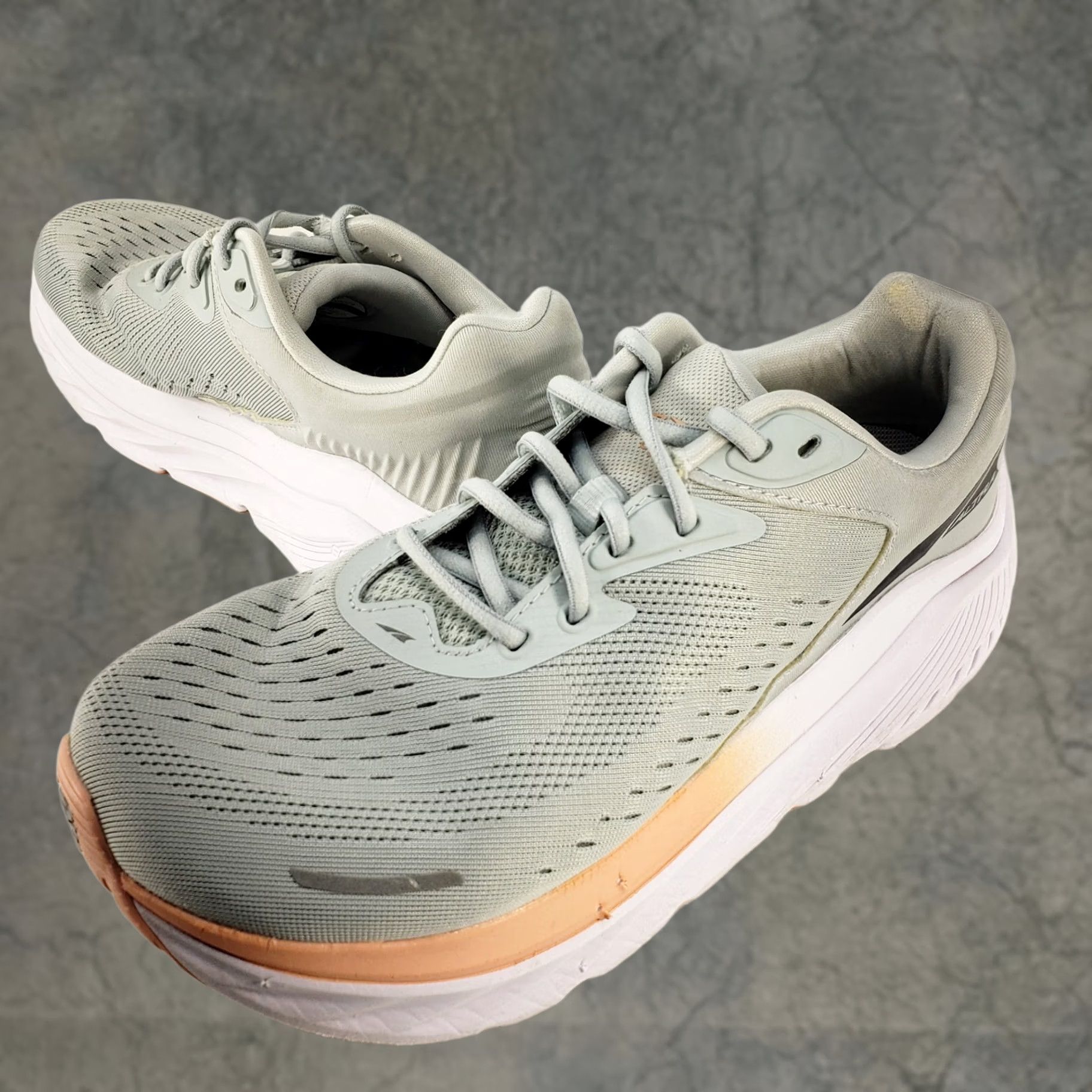 Altra Altra VIA Olympus 2 Gray Peach Road Running Trainers Innerflex Womens 8 Shoes Sneaker Athletic Casual Size US 8 / IT 38 - 1 Thumbnail