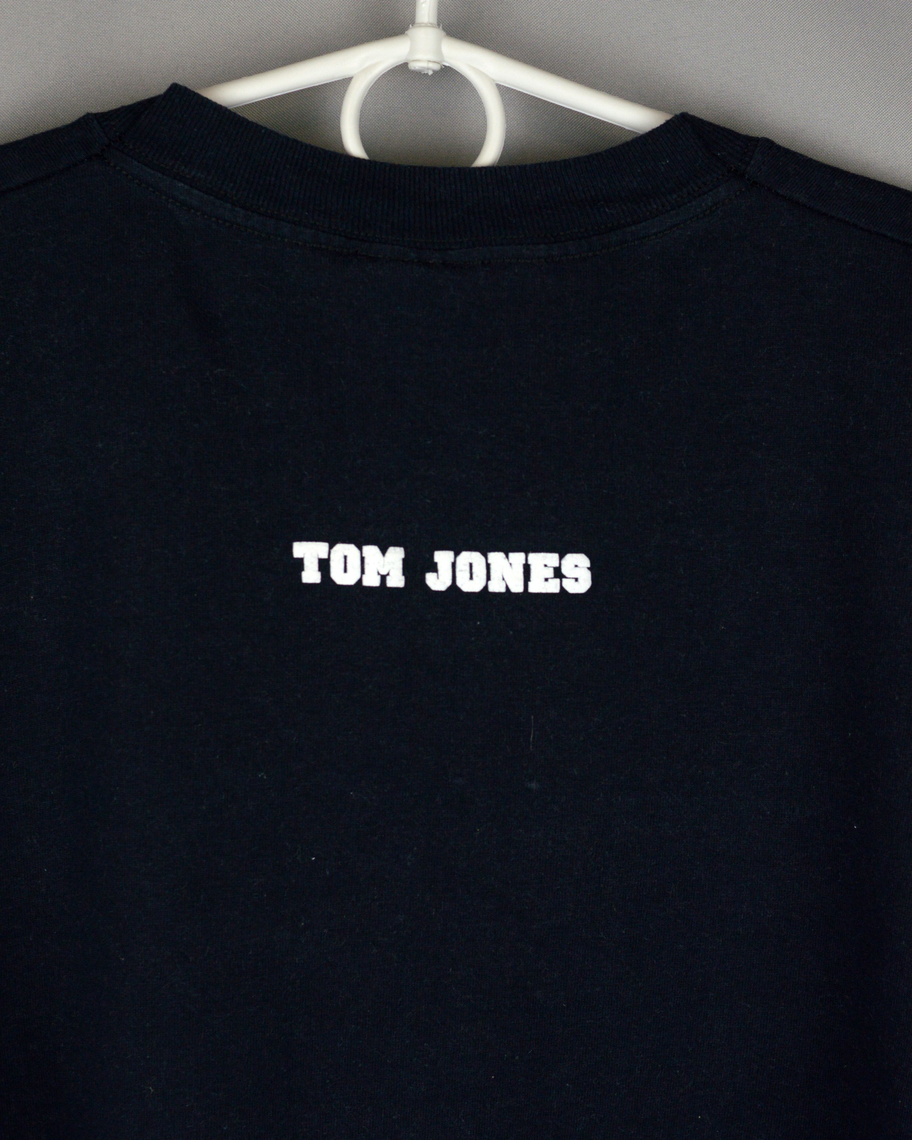 Vintage Vintage Tom Jones Sex bomb 1999 t shirt Size US L / EU 52-54 / 3 - 5 Thumbnail