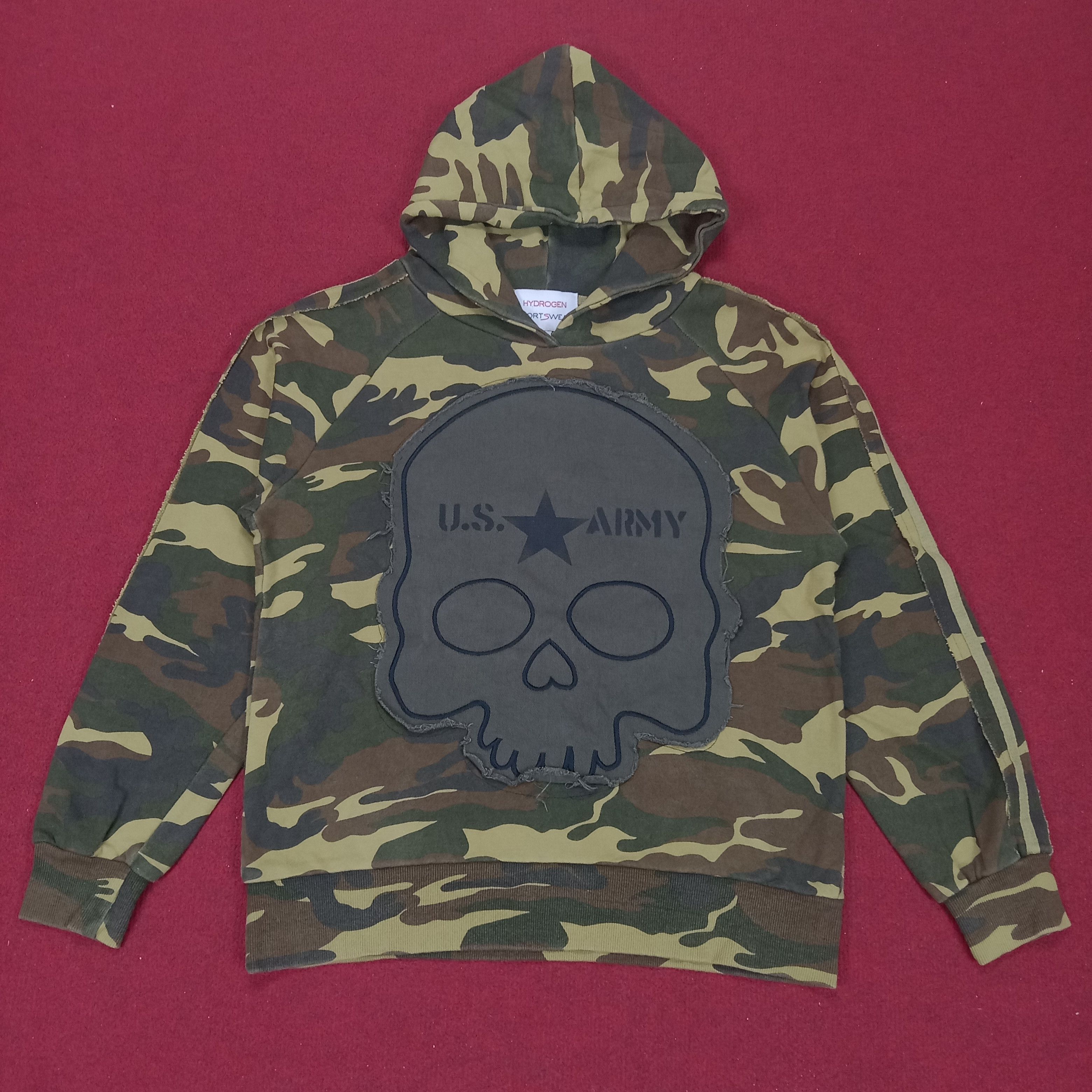 image of Hydrogen 1 x Military Hydrogen Skulls Design Streetwear Style Hoodies in Army Green (Size Small)