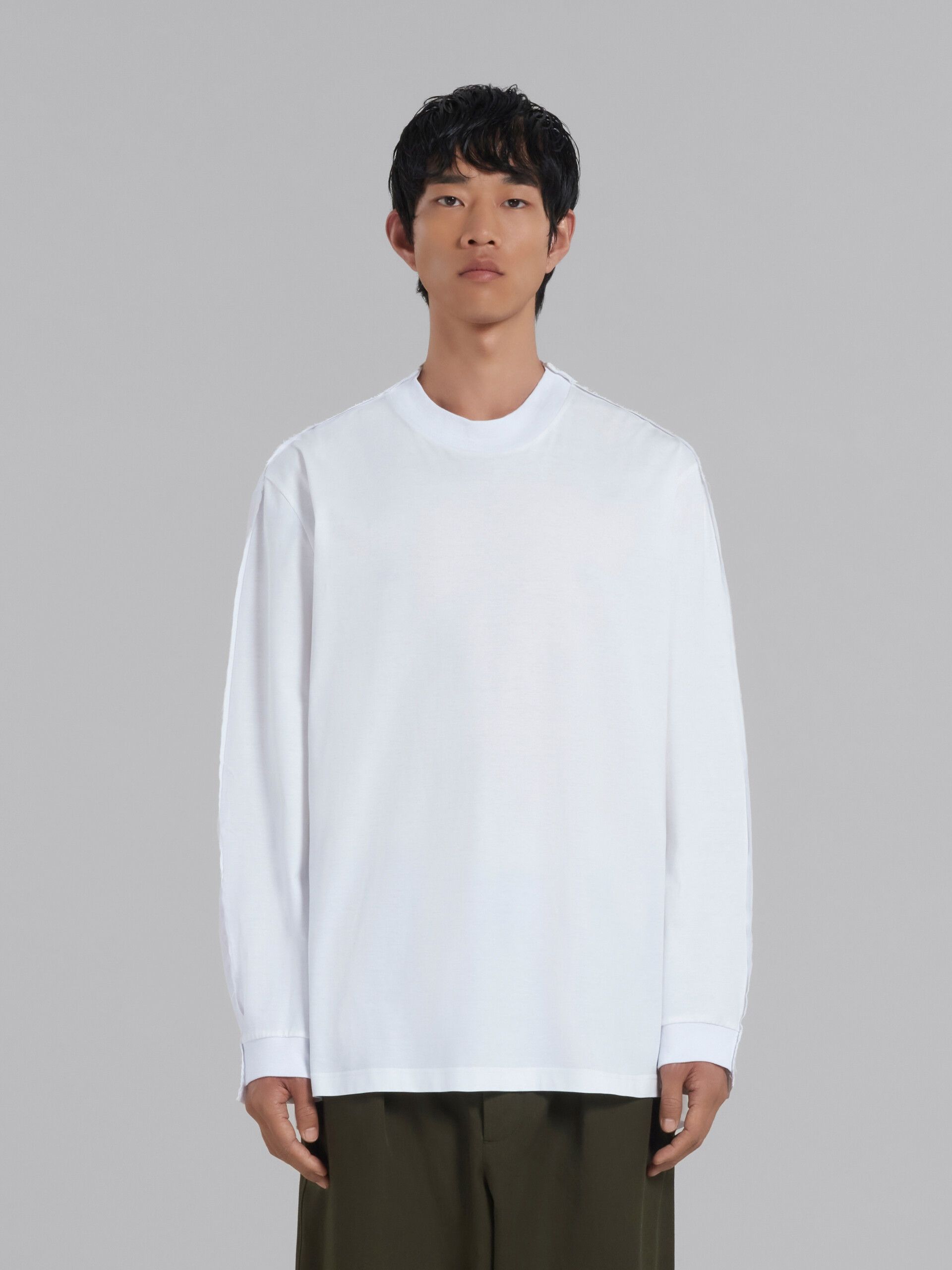 Marni o1w1db10125 Cootton Long Sleeved T-Shirt in White Size US L / EU 52-54 / 3 - 3 Thumbnail