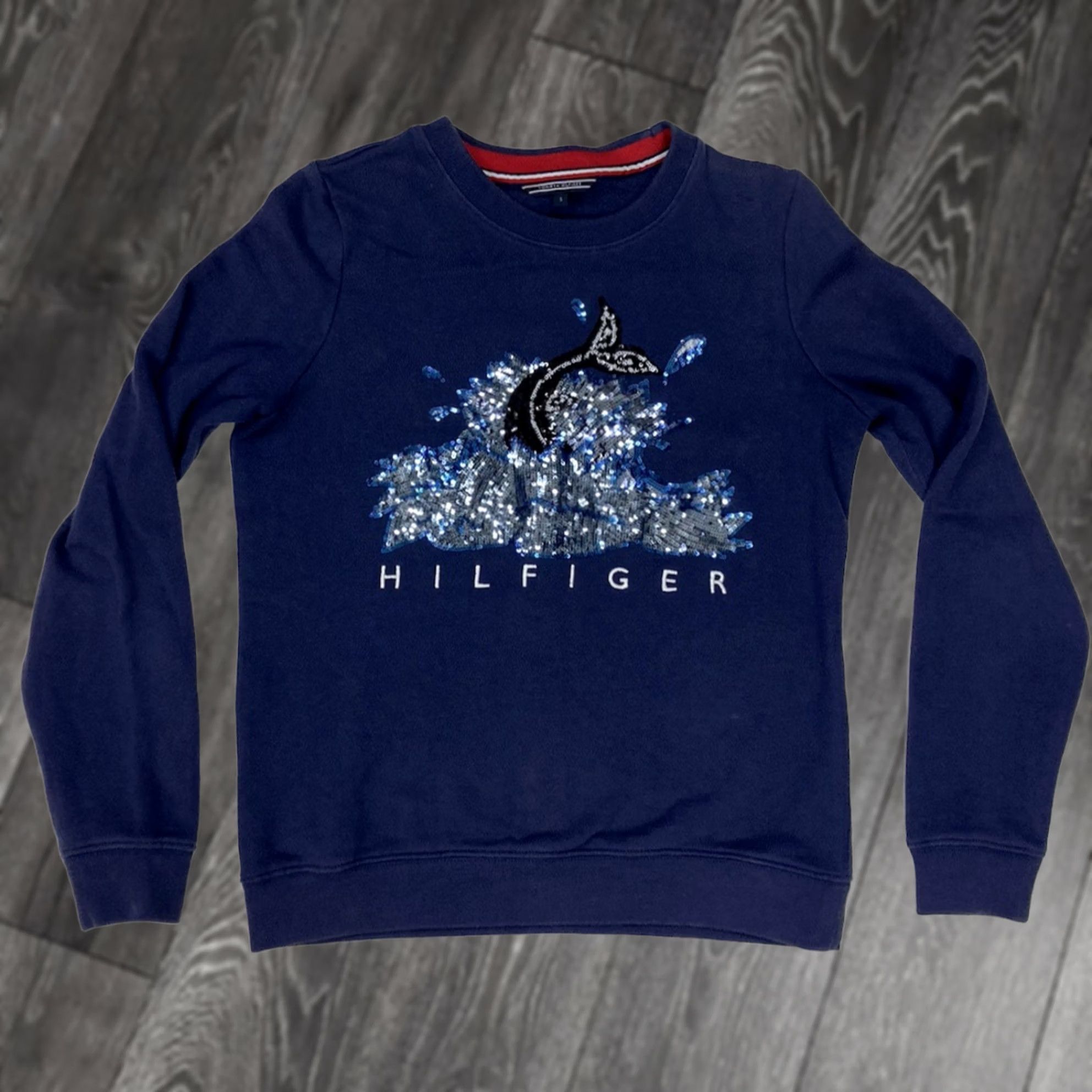 Tommy Hilfiger VINTAGE Tommy Hilfiger Bling Fish Water Crewneck Sweatshirt Women Small Blue Size S / US 4 / IT 40 - 1 Thumbnail