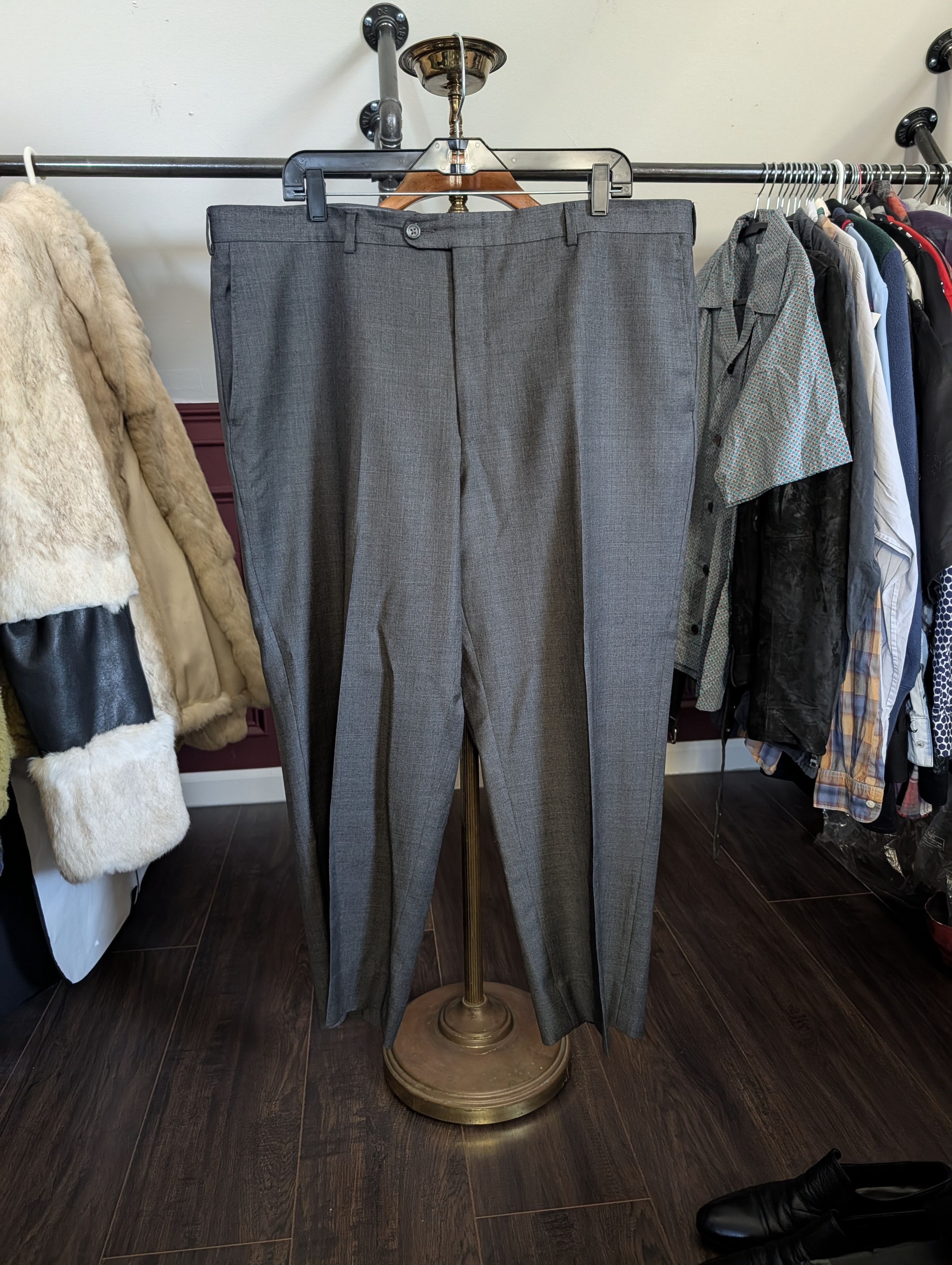 Hickey Freeman LORO PIANA 2pc Super 150s Worsted Wool gray suit Size 46R - 7 Thumbnail