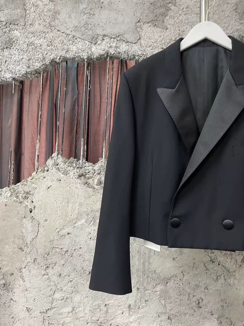 Celine Celine Satin Black Suit Jacket Size US M / EU 48-50 / 2 - 3 Thumbnail