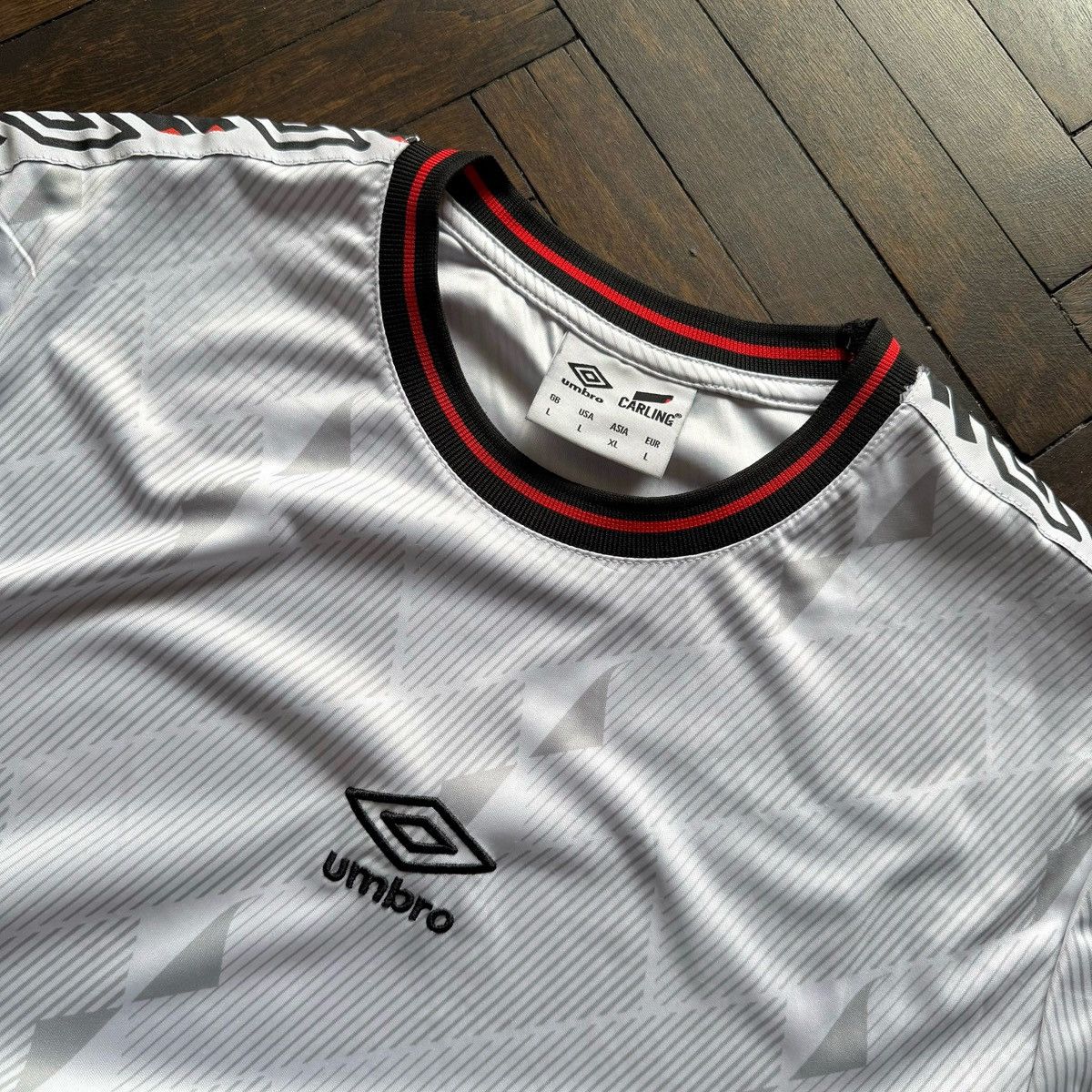 Umbro Umbro Carling Mens White Football Jersey Soccer Shirt Size US L / EU 52-54 / 3 - 3 Thumbnail
