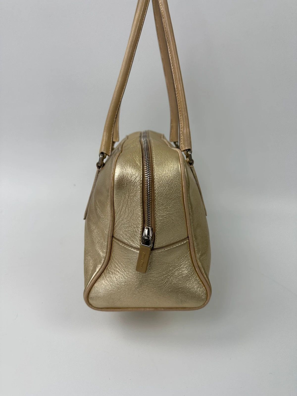 Miu Miu Miu Miu 90’s Gold Leather Shiny Boston Handbag ShoulderBag Size ONE SIZE - 8 Thumbnail