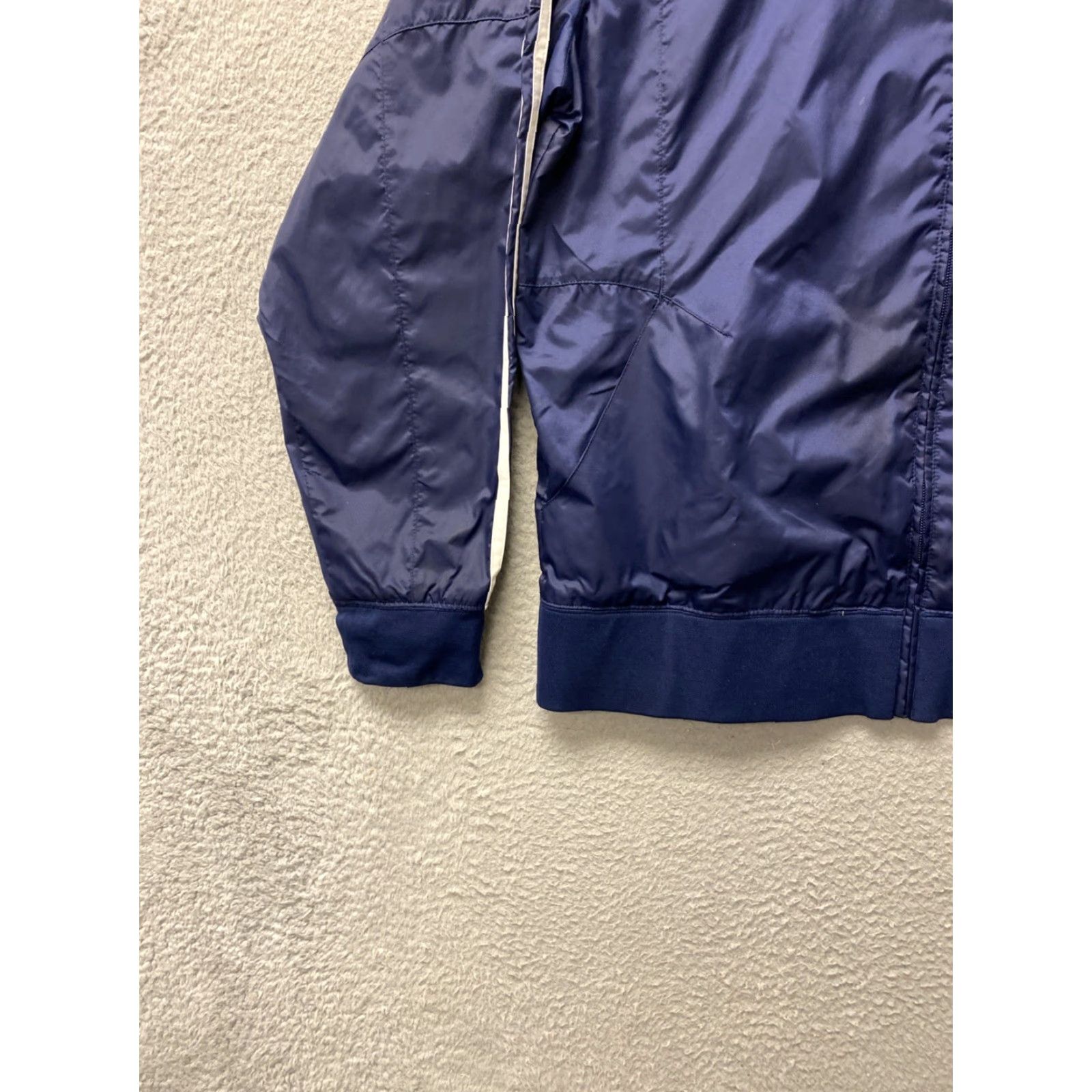 Adidas Adidas Windbreaker Jacket Mens M Navy Lined Polyester Blend Nylon Dark Blue Adidas Originals Windbreaker Mens M Navy Size US M / EU 48-50 / 2 - 2 Thumbnail