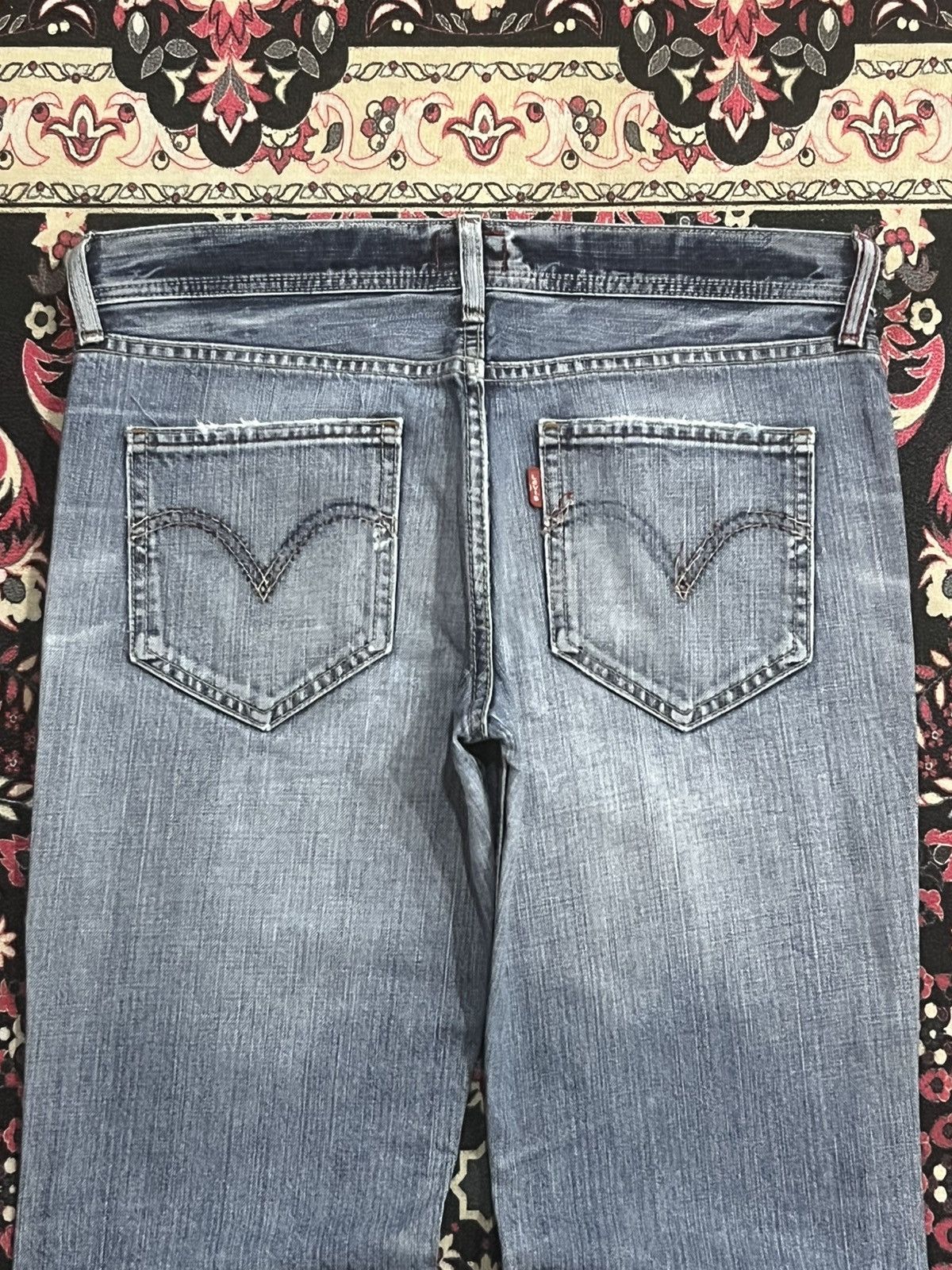 Levi's Vintage Y2K Levi’s Blue Washed Distressed Flare Jeans Size 32" / US 10 / IT 46 - 7 Thumbnail
