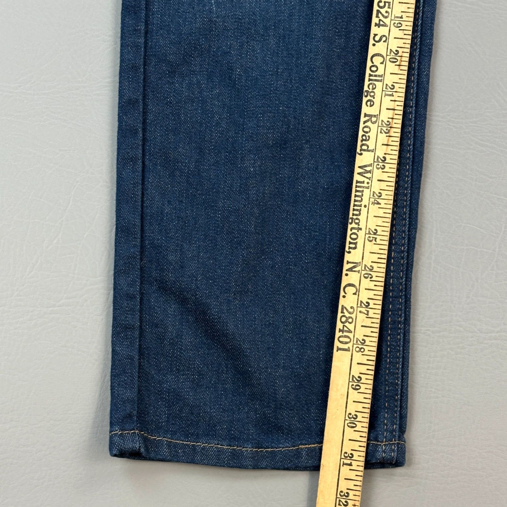 Levi's Levis 541 Jeans Mens 34x32 Dark Wash Denim Athletic Taper Stretch Casual Size US 34 / EU 50 - 3 Thumbnail