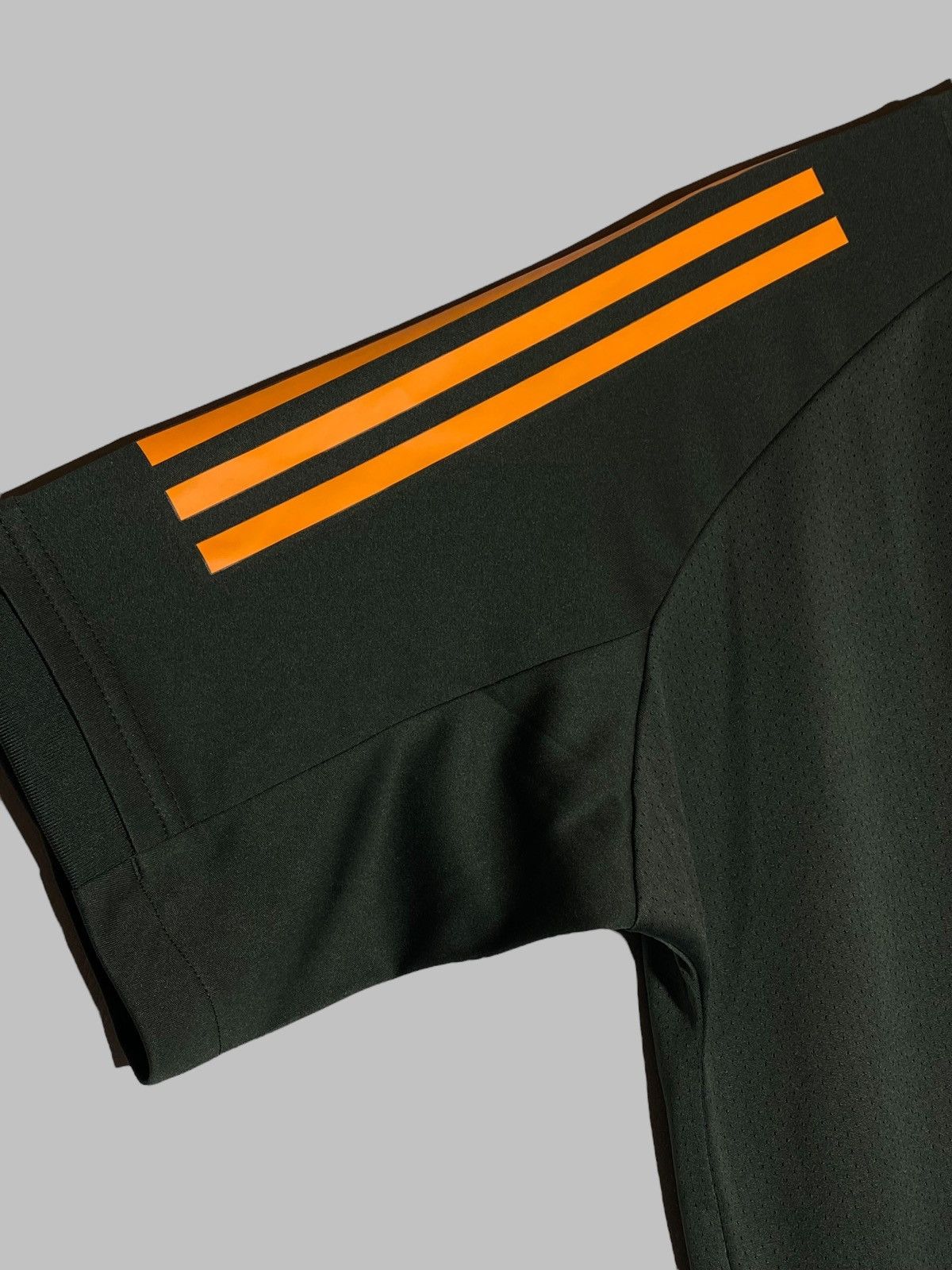 Adidas Adidas Manchester United 2020/21 Green Soccer Jersey Size US M / EU 48-50 / 2 - 6 Thumbnail