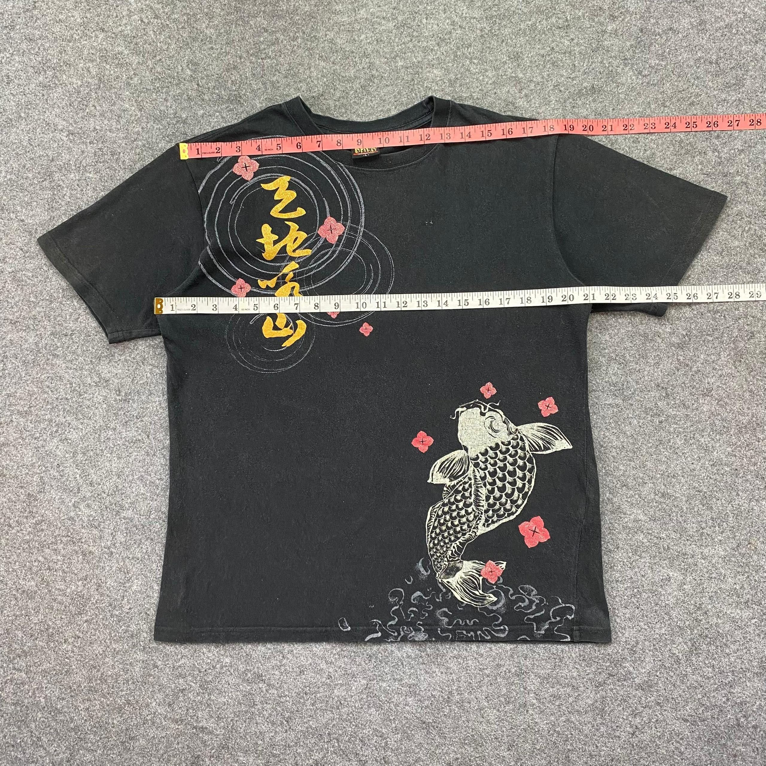 Japanese Brand Vintage Japanese Brand Fish Koi Tshirt Size US L / EU 52-54 / 3 - 7 Thumbnail