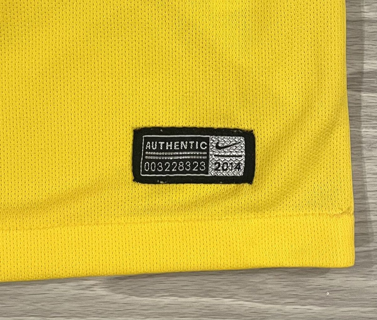 Nike Nike 2014/15 Brazil Soccer Jersey Men’s Size Medium Size US M / EU 48-50 / 2 - 2 Thumbnail