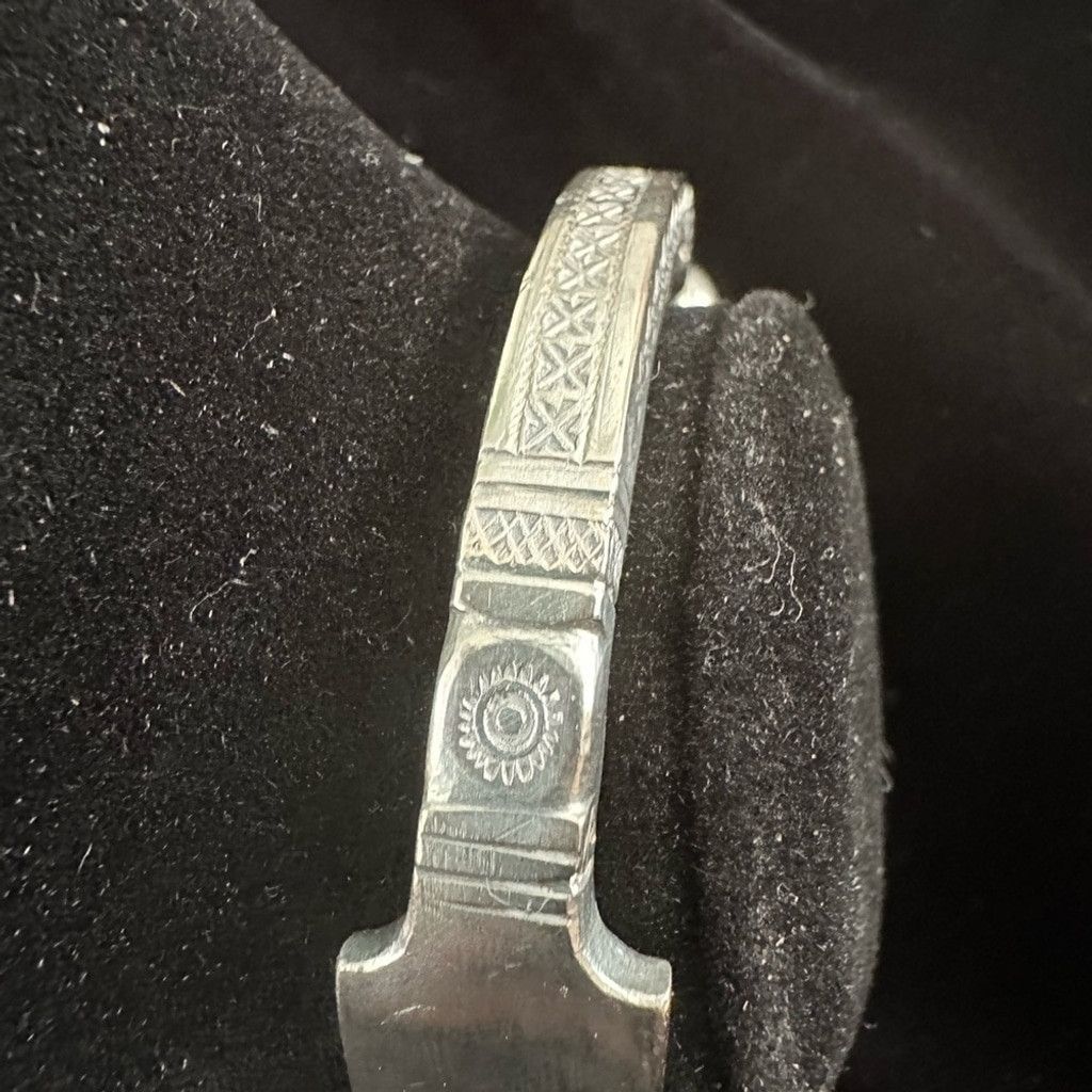 Manebi Vintage mande’ Women's Silver Cuff Bracelet 6.25 Inches Size ONE SIZE - 2 Thumbnail