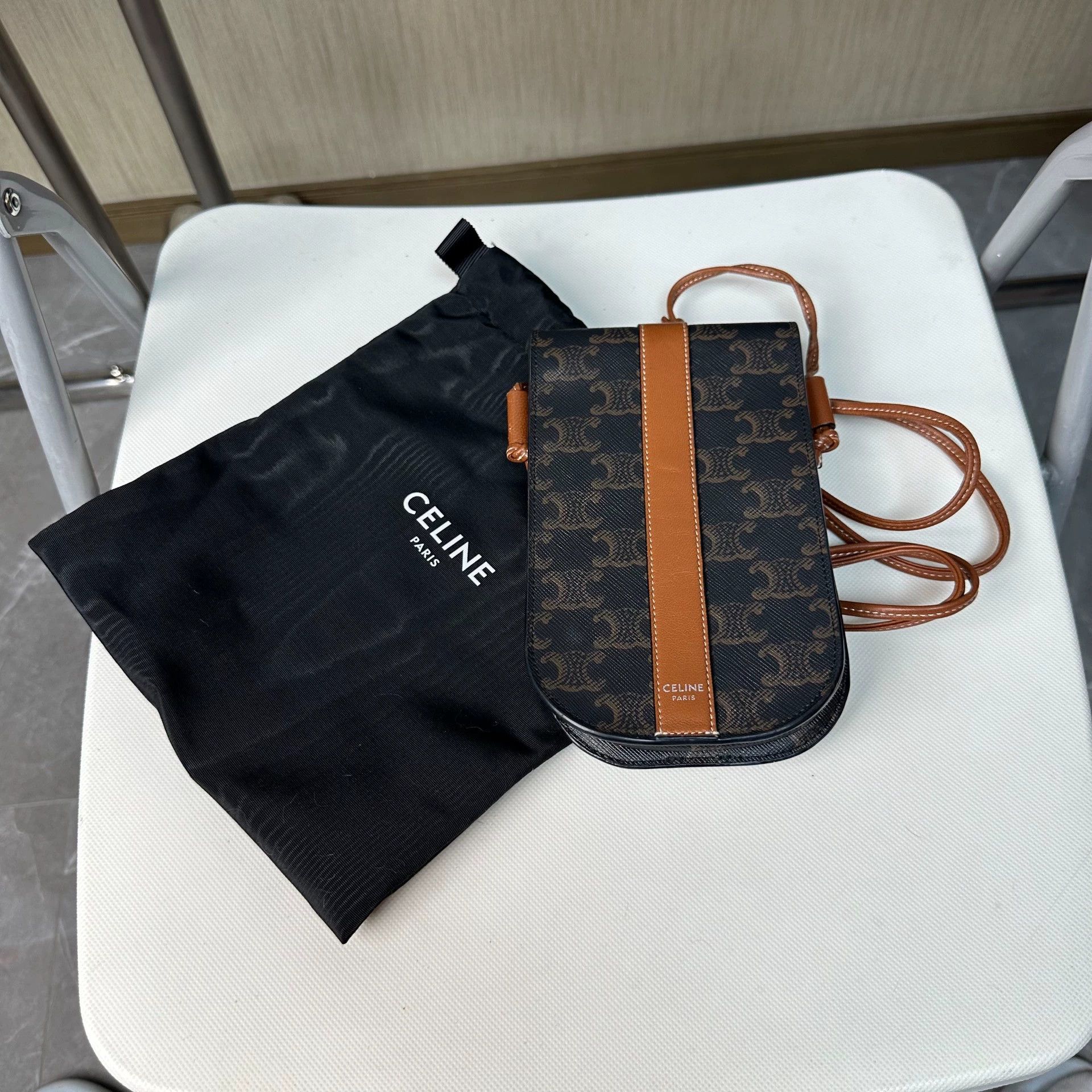 Celine CELINE Triomphe Canvas & Calfskin Cross Pouch Size ONE SIZE - 1 Thumbnail
