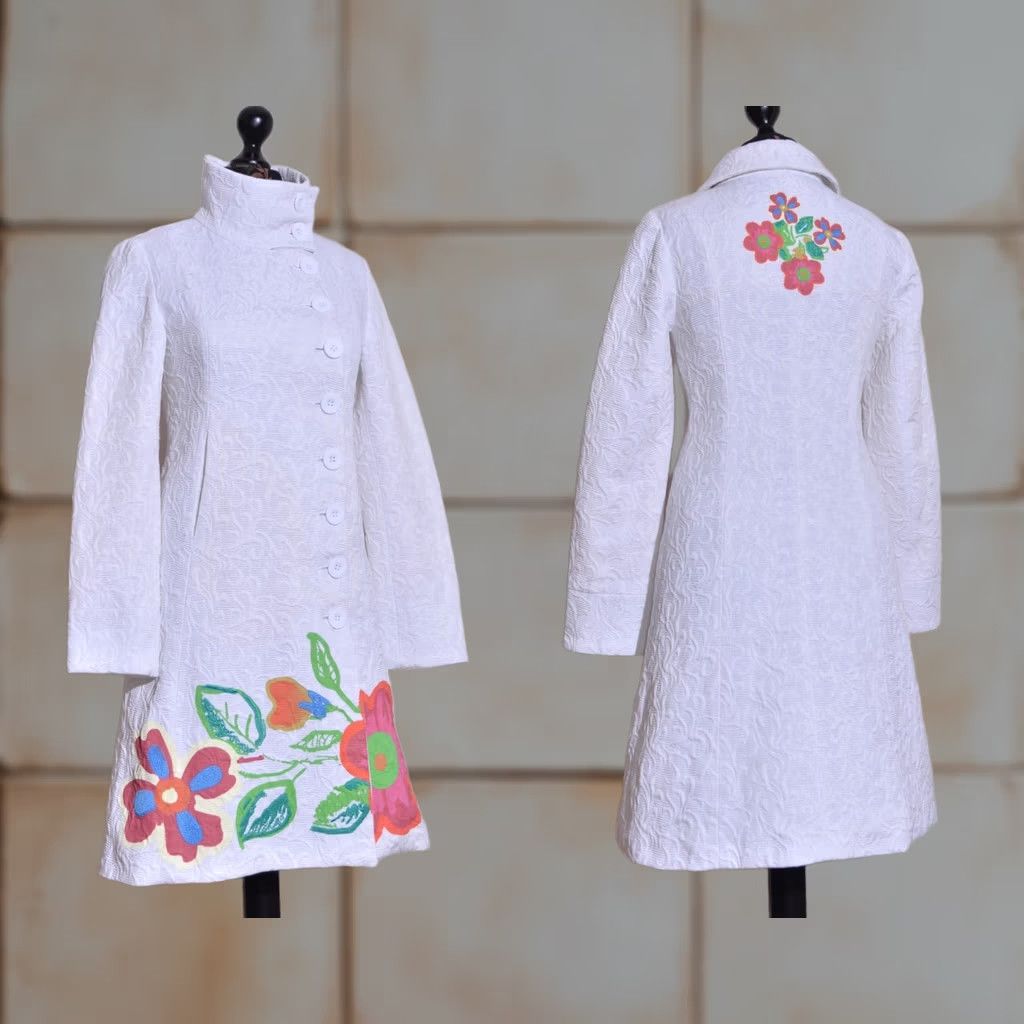 Desigual Desigual Coat White Floral Patterned Size 40 Women's Mid Lenght Long Coat Jacket Overcoat Size S / US 4 / IT 40 - 1 Thumbnail