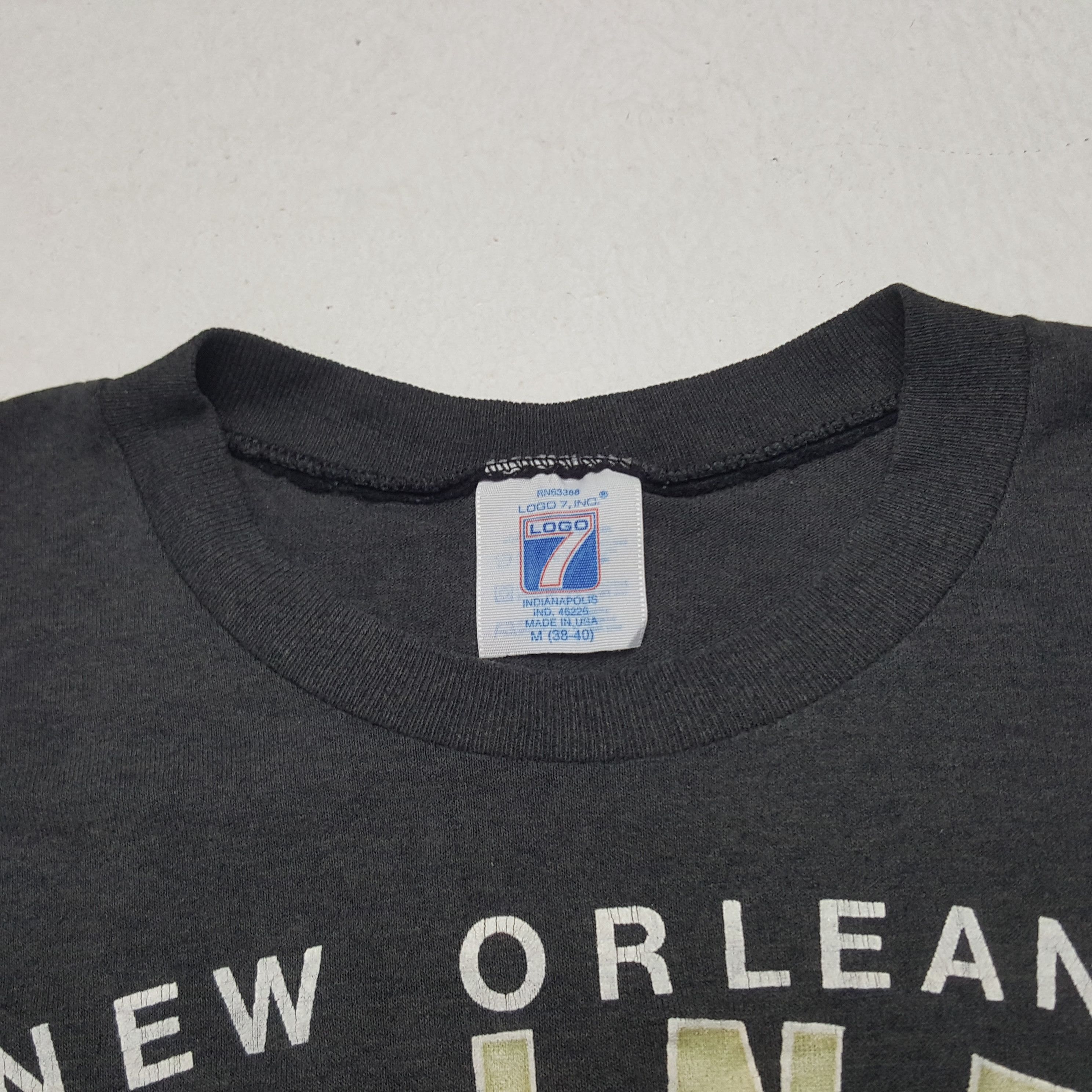 Logo 7 × NFL × Vintage Vintage New Orleans Saints American Football Team Tshirt Size US S / EU 44-46 / 1 - 4 Thumbnail