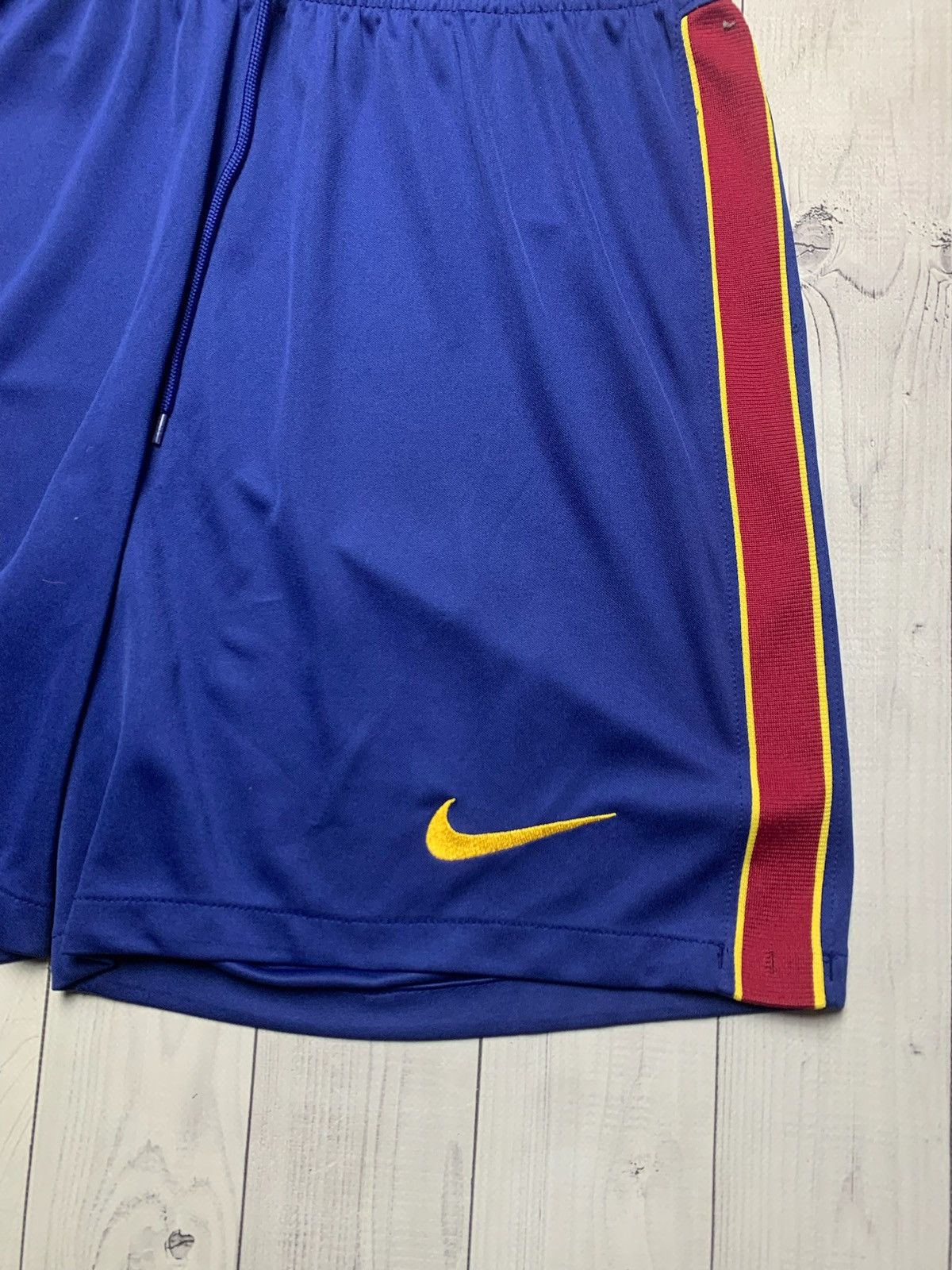 Nike × Vintage Vintage Barcelona soccer shorts size L logo Size US 34 / EU 50 - 4 Thumbnail