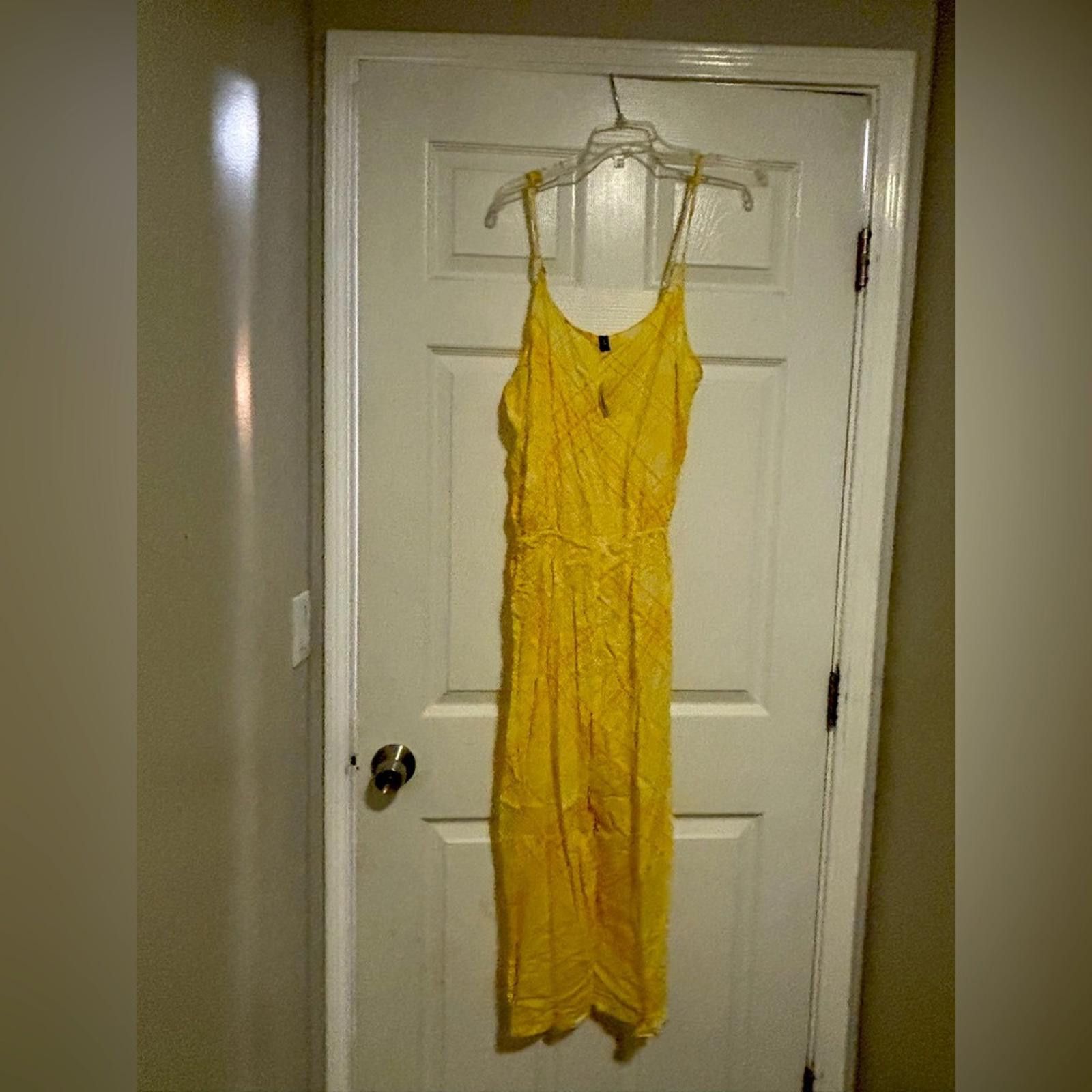 Other Adore Me Yellow Jumpsuit Size 36" / US 14 / IT 50 - 1 Thumbnail
