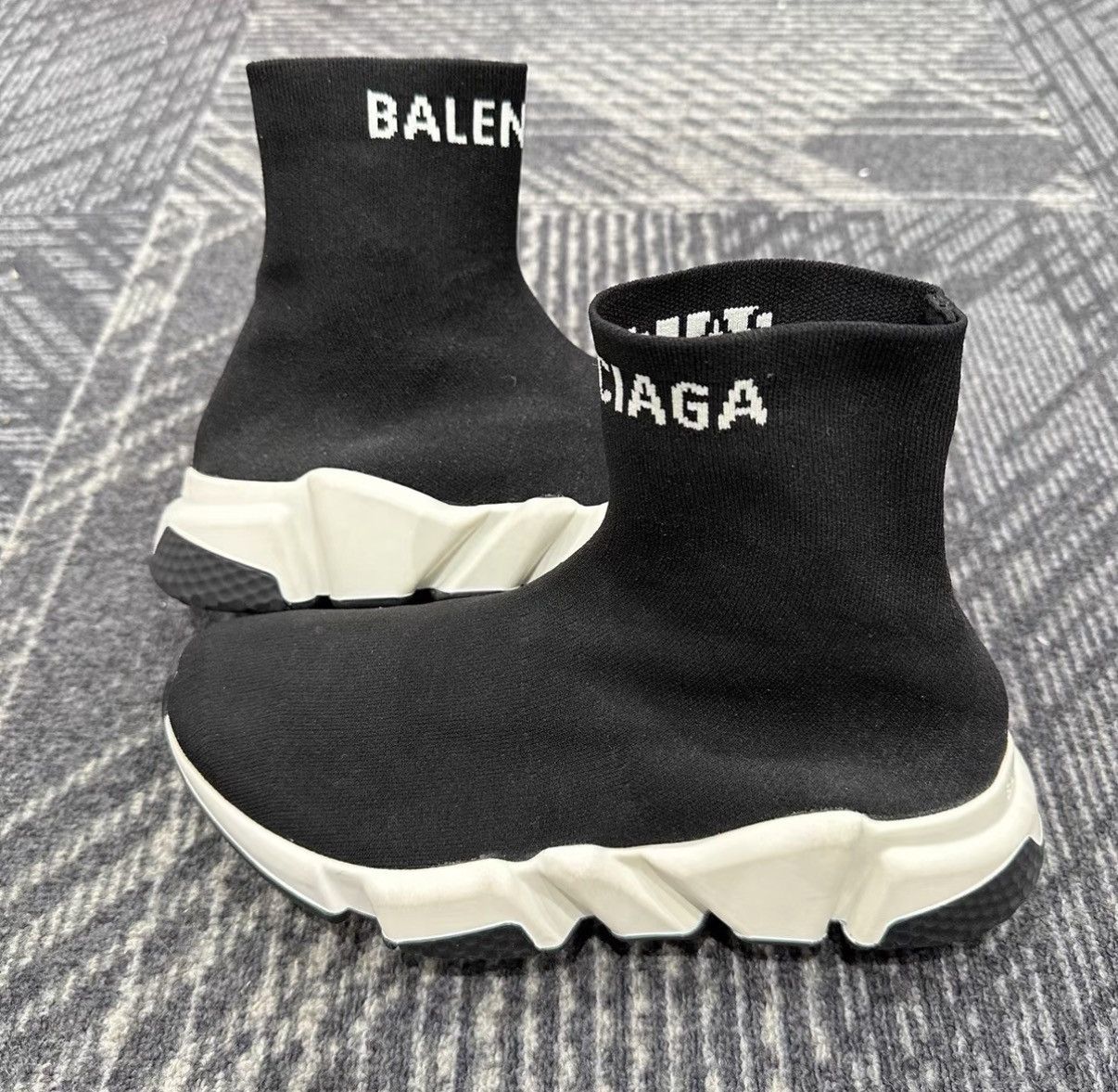 Balenciaga Balenciaga Sock Sneakers J42 Size US 6 / IT 36 - 4 Thumbnail