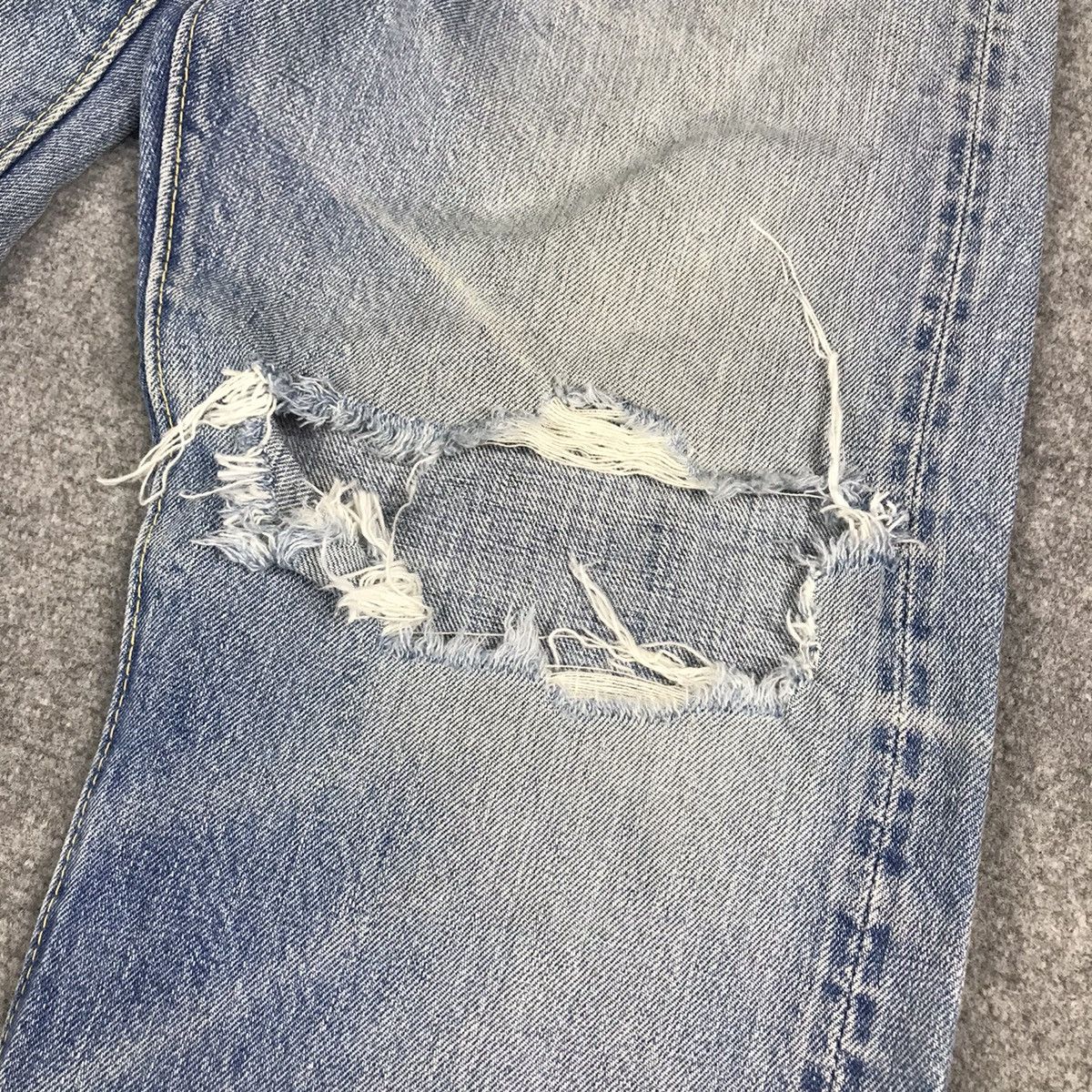 Orslow ORSLOW 2005 DISTRESSED SELVAGE DENIM LIGHT DENIM PANTS Size US 30 / EU 46 - 5 Thumbnail
