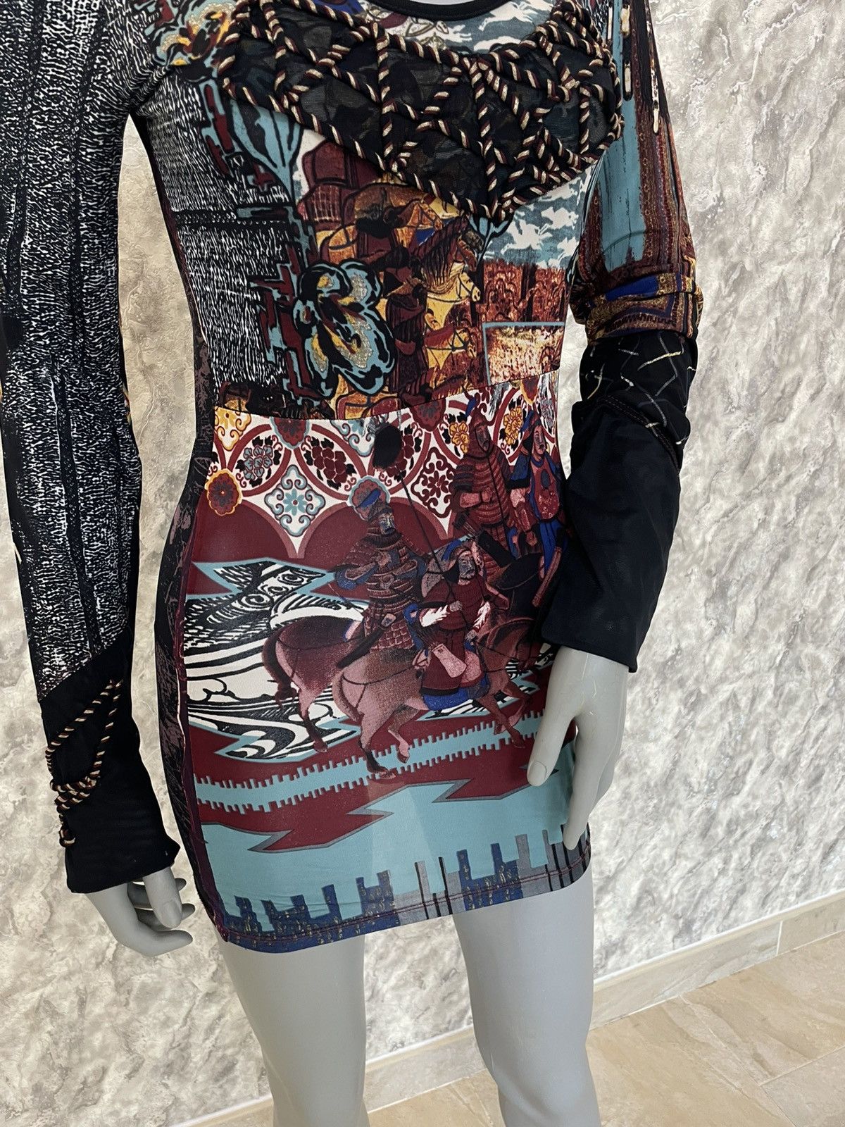 Japanese Brand × Vintage Save The Queen Women's Mesh Y2K Top Medieval Battle Print S Size S / US 4 / IT 40 - 4 Thumbnail
