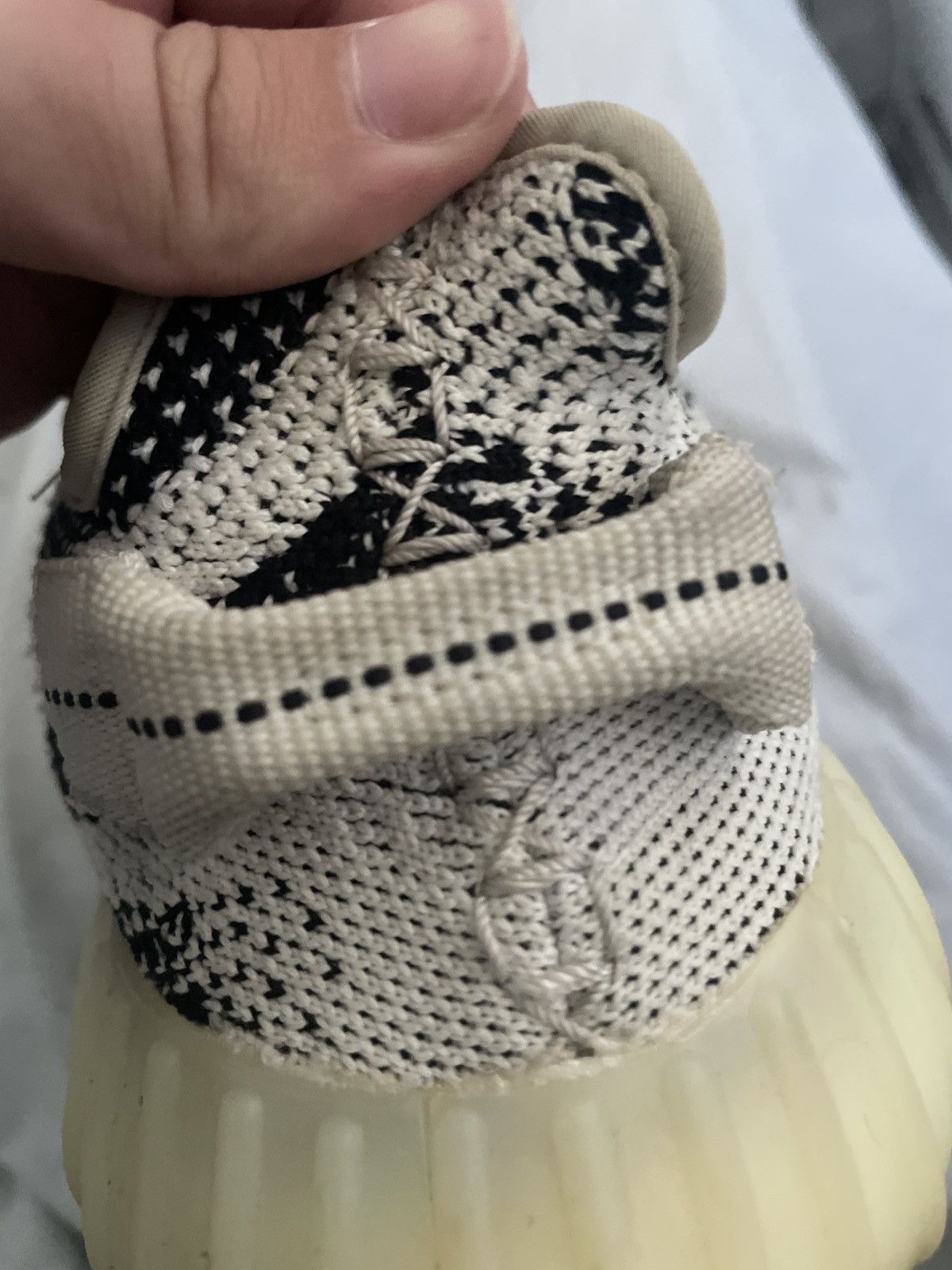 Yeezy Zebra yeezys Size US 7 / EU 40 - 6 Thumbnail