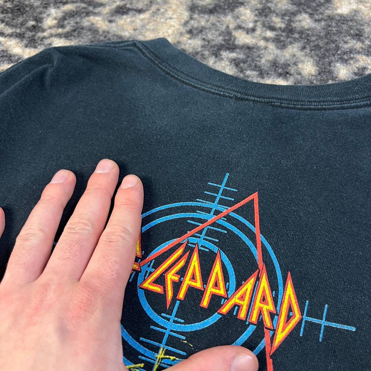 Def Leppard Def Leppard Vintage Y2K Big Logo Rock Band T-Shirt 1TS54 Size US XL / EU 56 / 4 - 7 Thumbnail