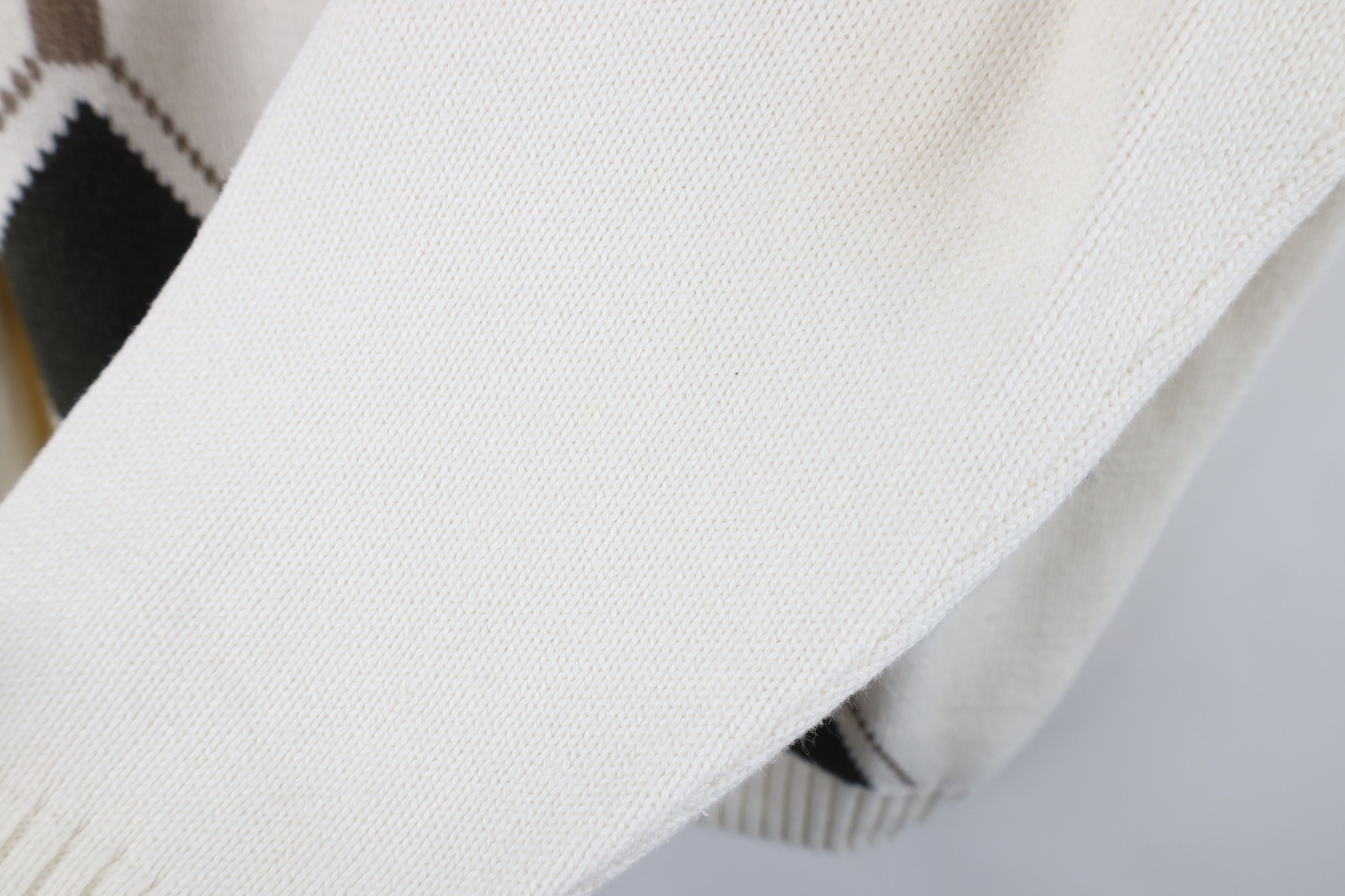Vintage Vintage 90s Streetwear Diamond Cotton Knit Crewneck Sweater Size US L / EU 52-54 / 3 - 4 Thumbnail