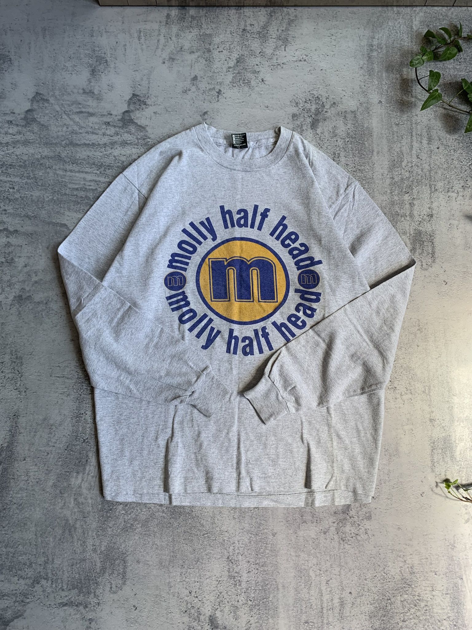 Fruit Of The Loom Vintage Molly Half Head Rock Band Merch Long Sleeve XL Size US XL / EU 56 / 4 - 7 Thumbnail