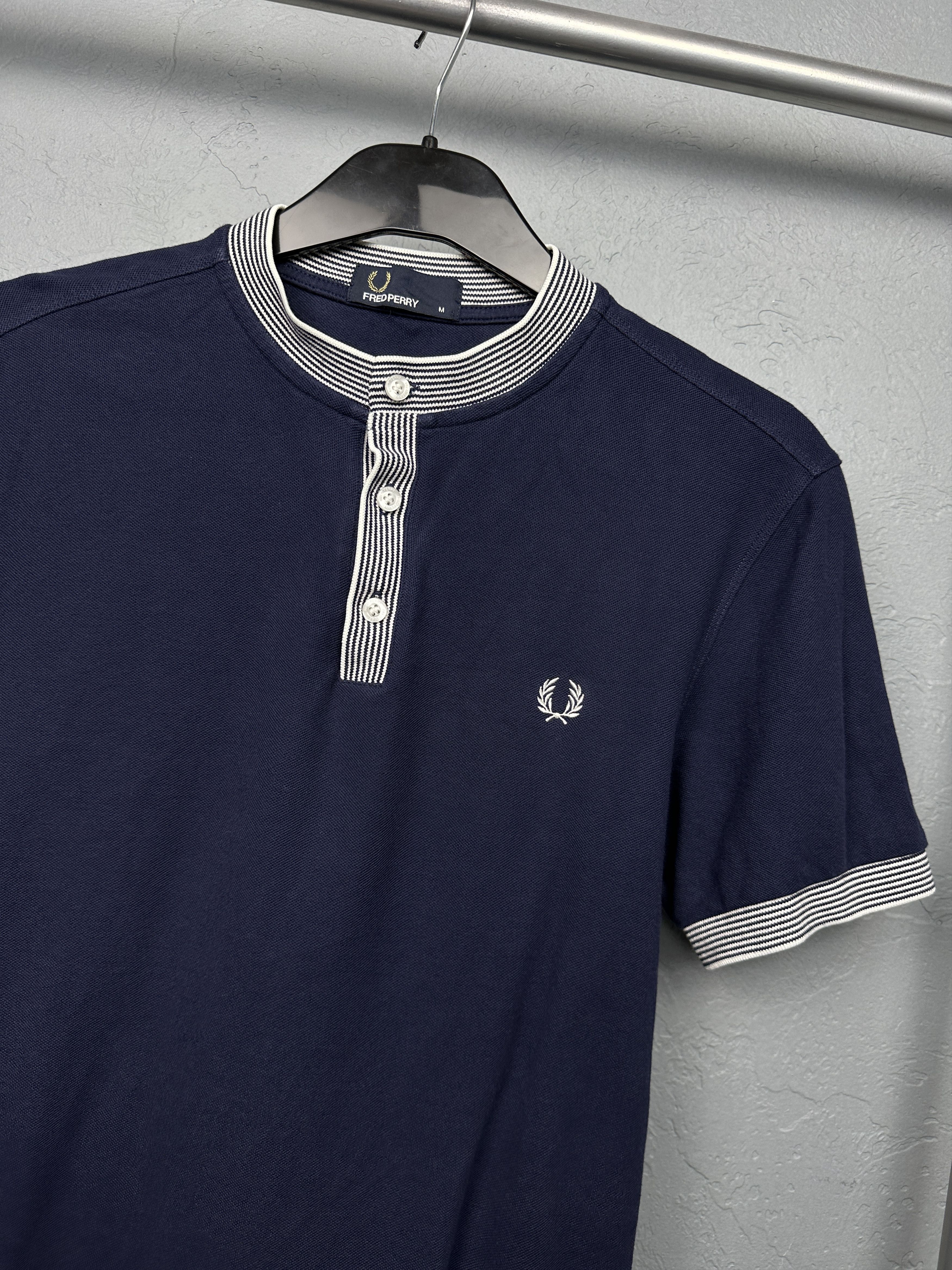 Fred Perry Fred Perry Vintage Mens Henley T-Shirt Size US M / EU 48-50 / 2 - 2 Thumbnail