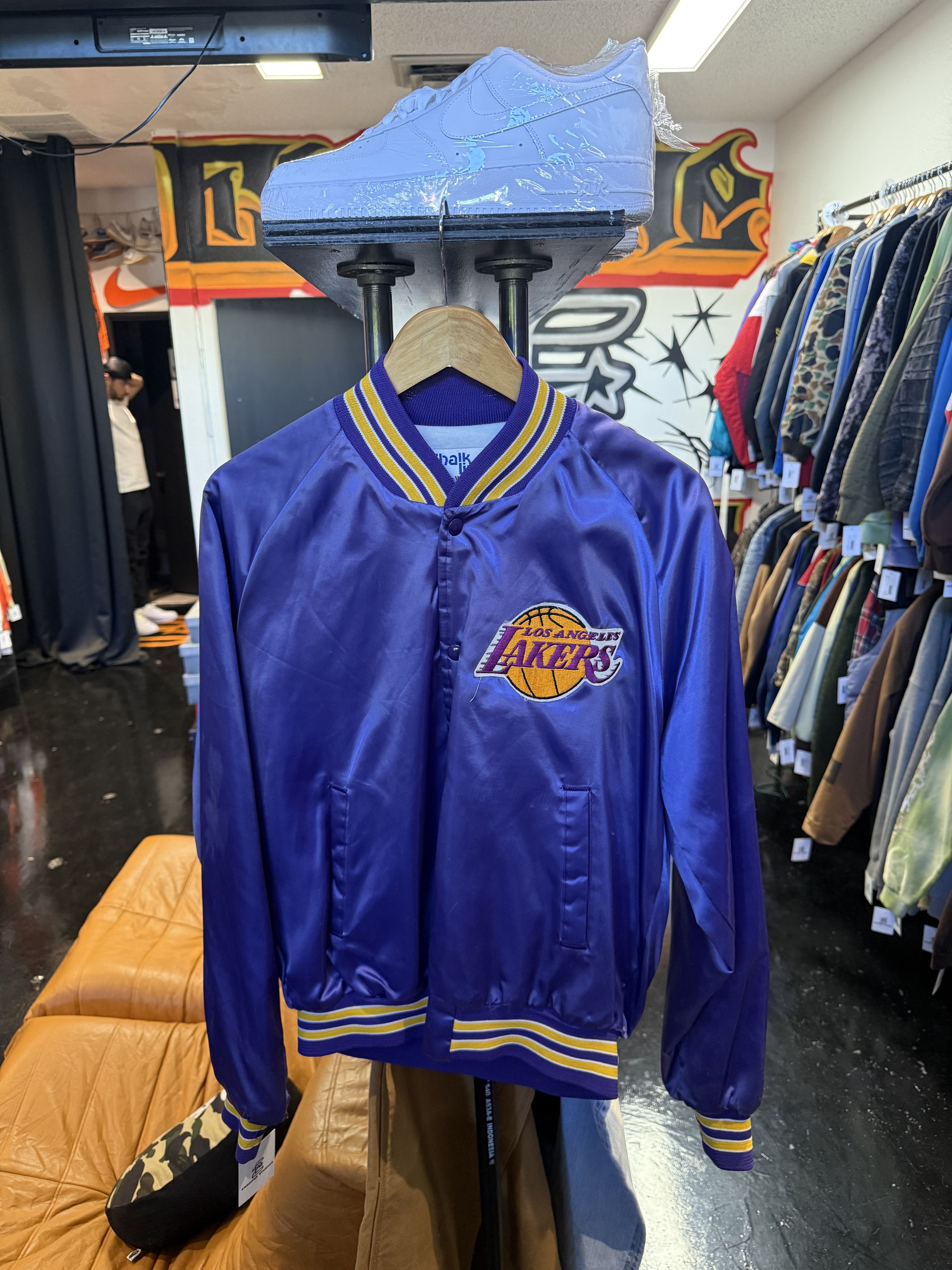 Chalk Line VINTAGE LAKERS CHALKLINE Size US L / EU 52-54 / 3 - 1 Preview