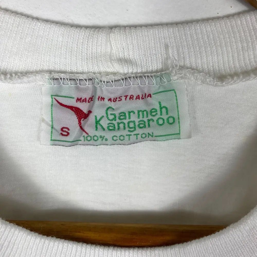 Vintage Vintage 90's BRISBANE AUSTRALIA Garmeh Kangaroo Graphic Tee Size US S / EU 44-46 / 1 - 6 Thumbnail