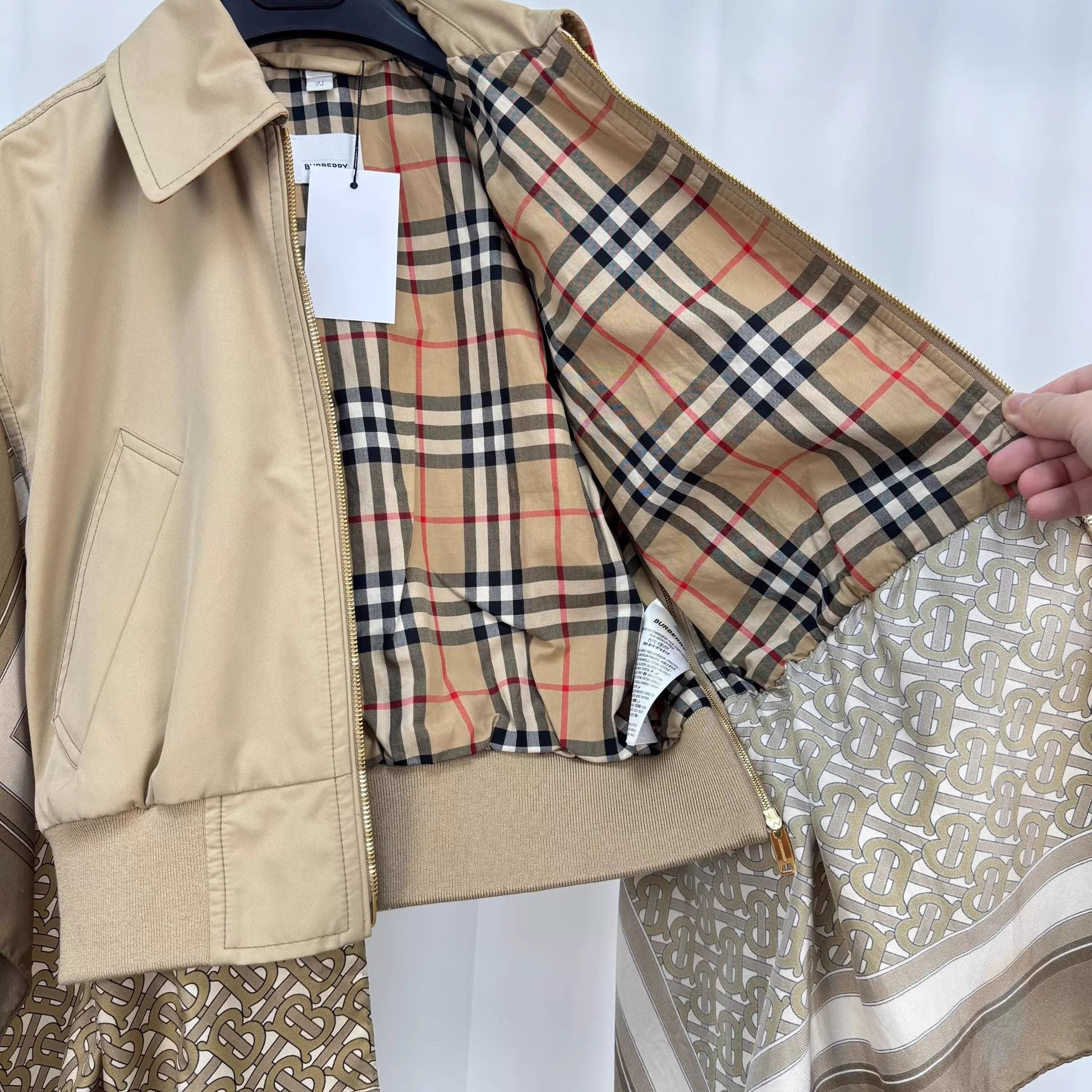 Burberry Burberry Silk Lined Check Jacket UK4 95 New Size XS / US 0-2 / IT 36-38 - 6 Thumbnail