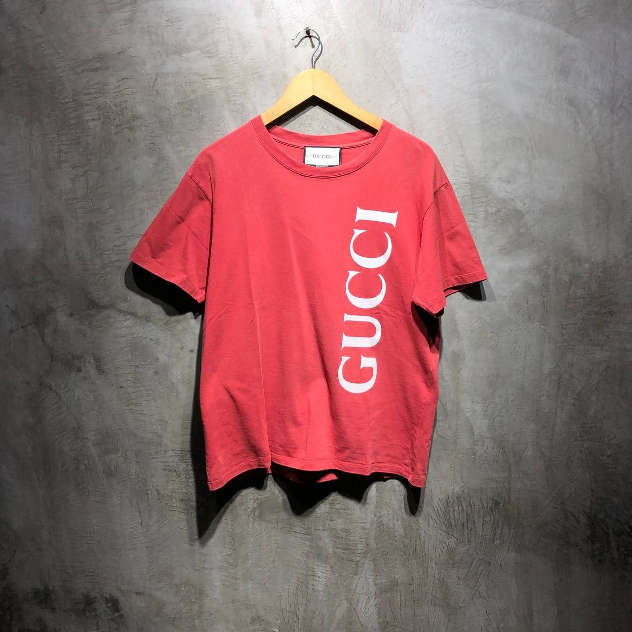 Gucci Vertical Logo tee