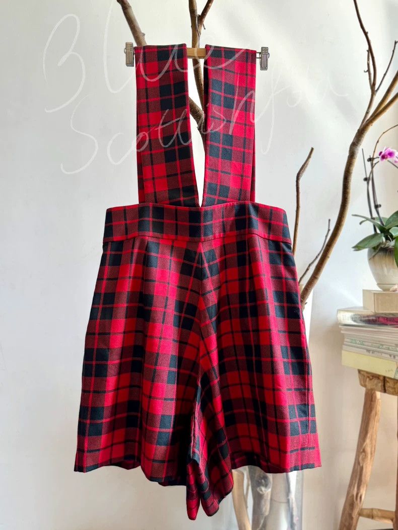 Comme Des Garcons size S Wide strap shorts
