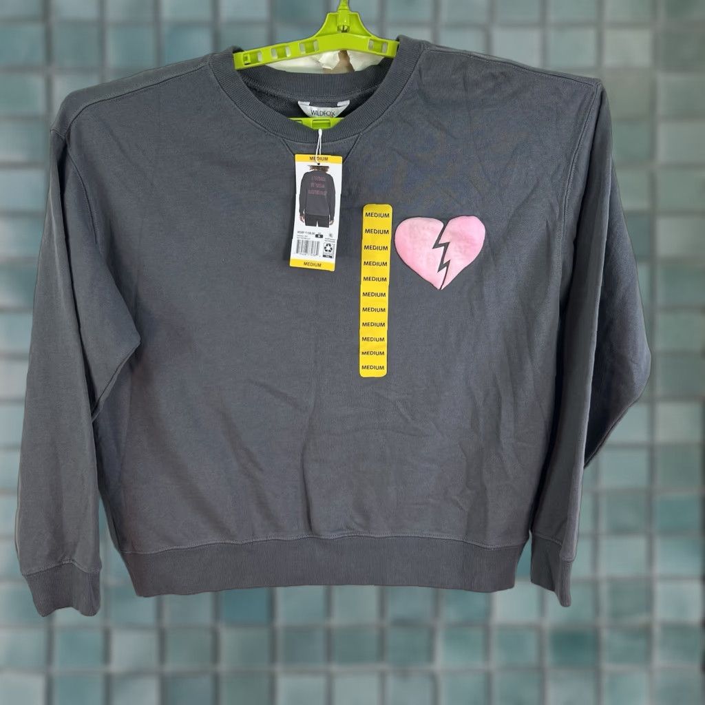 Wildfox Wildfox Sweatshirt Women M Gray Graphic Print Dream Heart Mom Relaxed Pullover Crew Neck All Seasons Womens Size M / US 6-8 / IT 42-44 - 1 Thumbnail