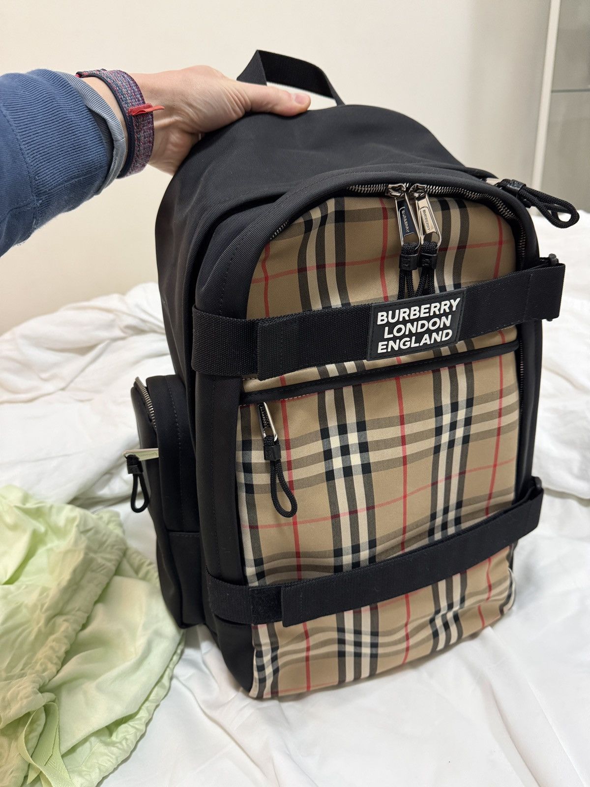Burberry Large Utility Cooper Backpack Check Beige 8023640 Size ONE SIZE - 1 Thumbnail