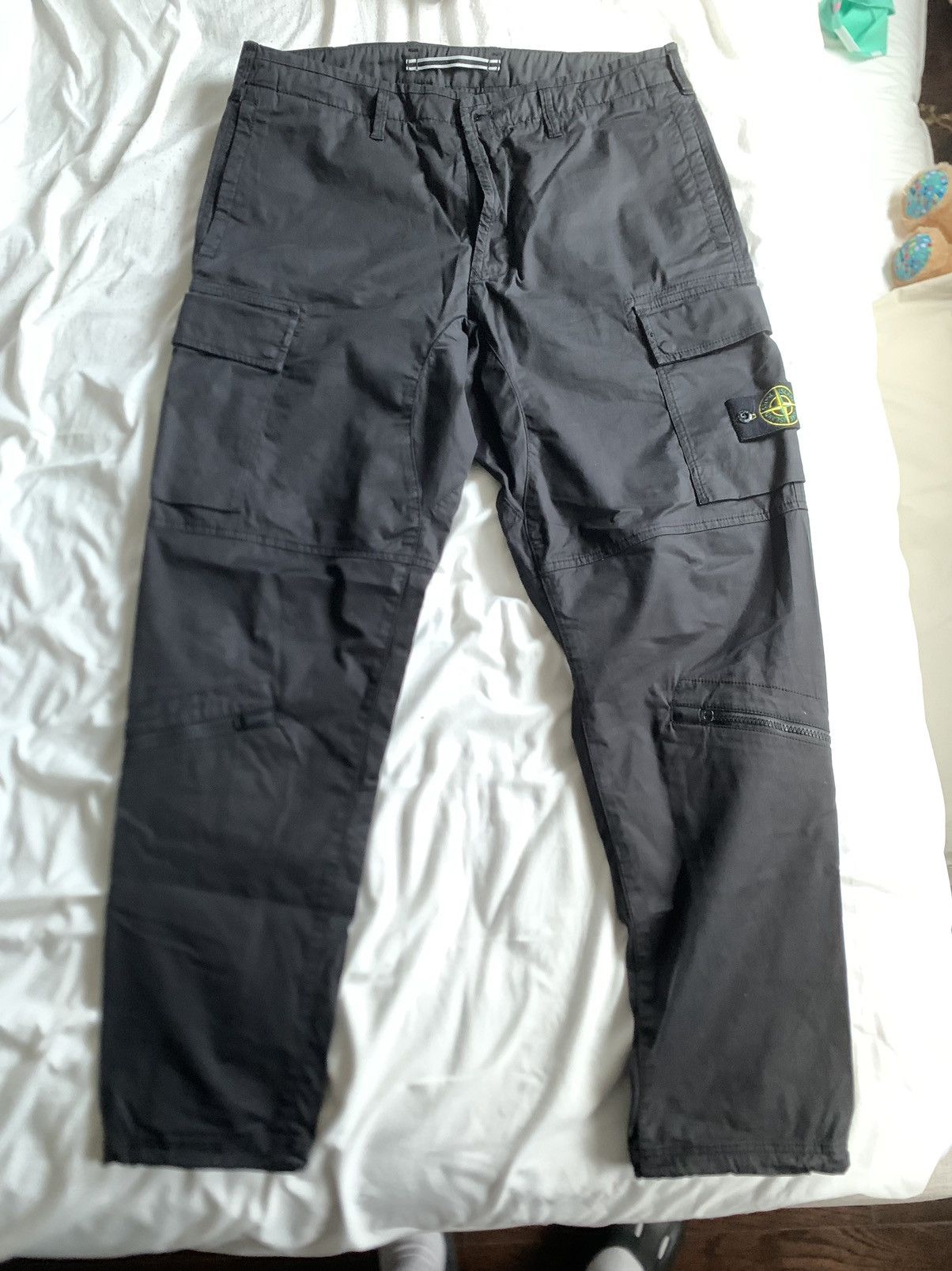 image of Stone Island Brushed Cotton Cargos in Black, Men's (Size 34)