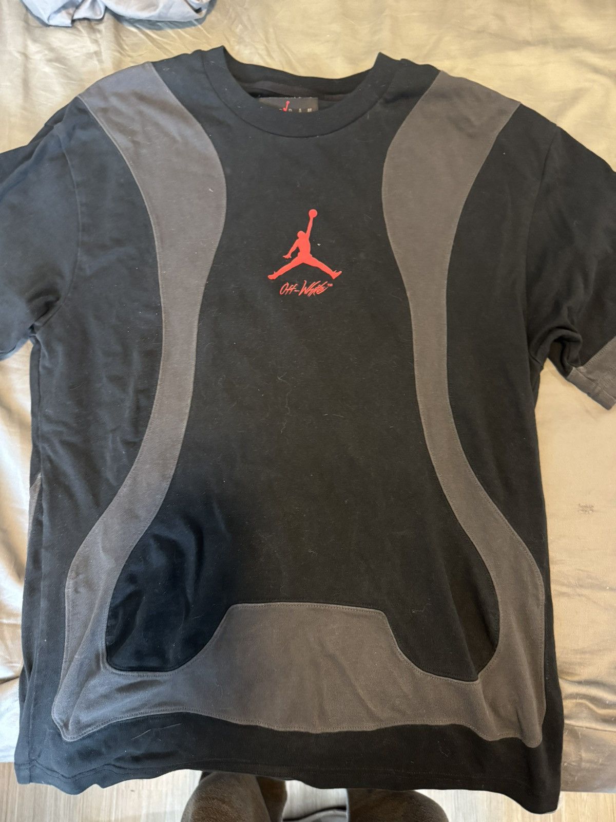 Jordan Brand × Off-White Off white jordan shirt Size US S / EU 44-46 / 1 - 1 Thumbnail