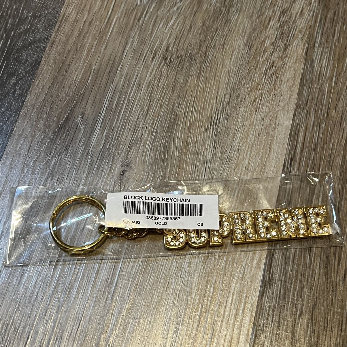 Supreme Supreme Block Logo Keychain Gold Size ONE SIZE - 21 Thumbnail
