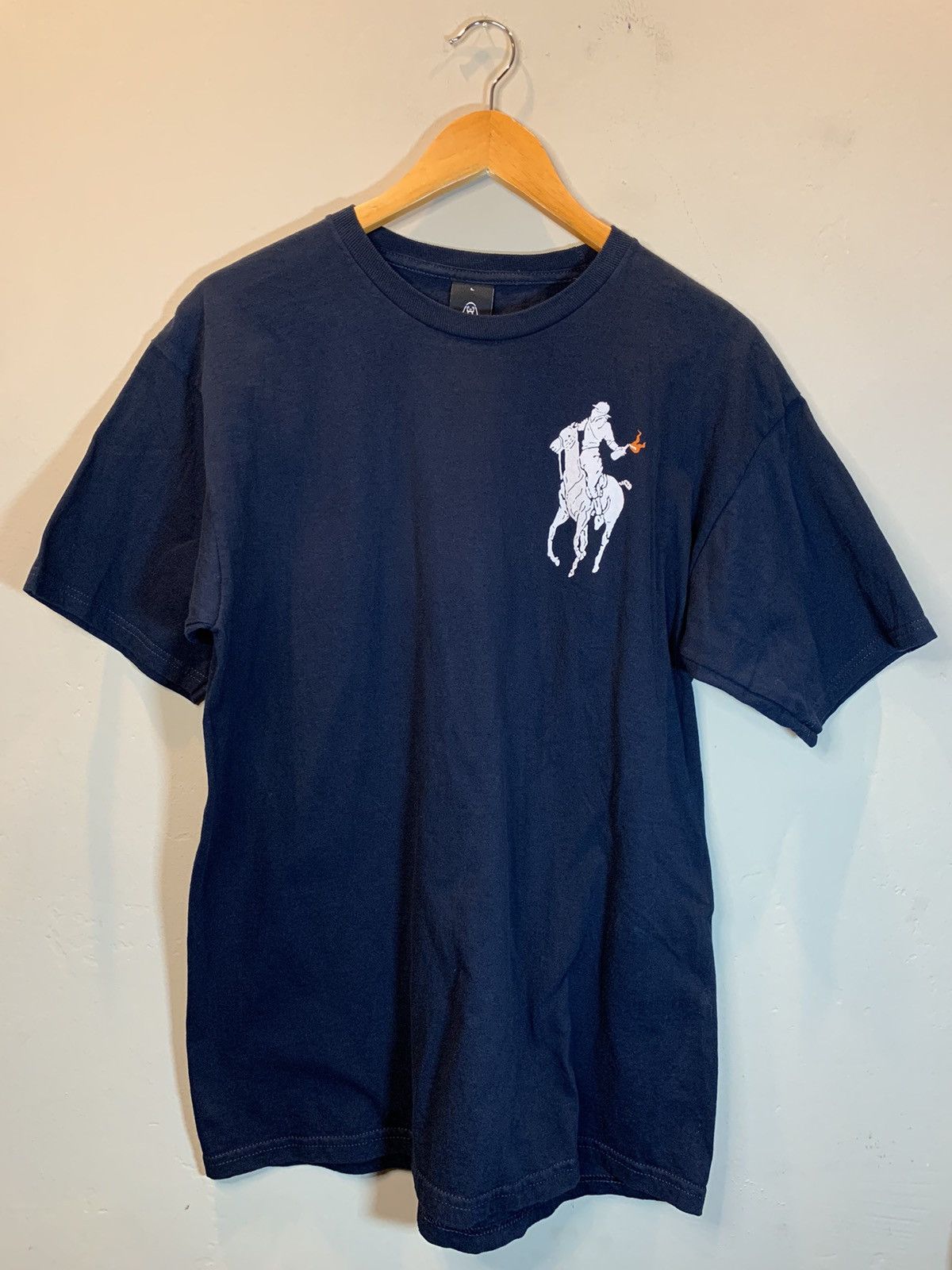Upper Playground *RARE* Vintage Upper Playground Molotov Cocktail Horse Shirt Size US L / EU 52-54 / 3 - 1 Thumbnail